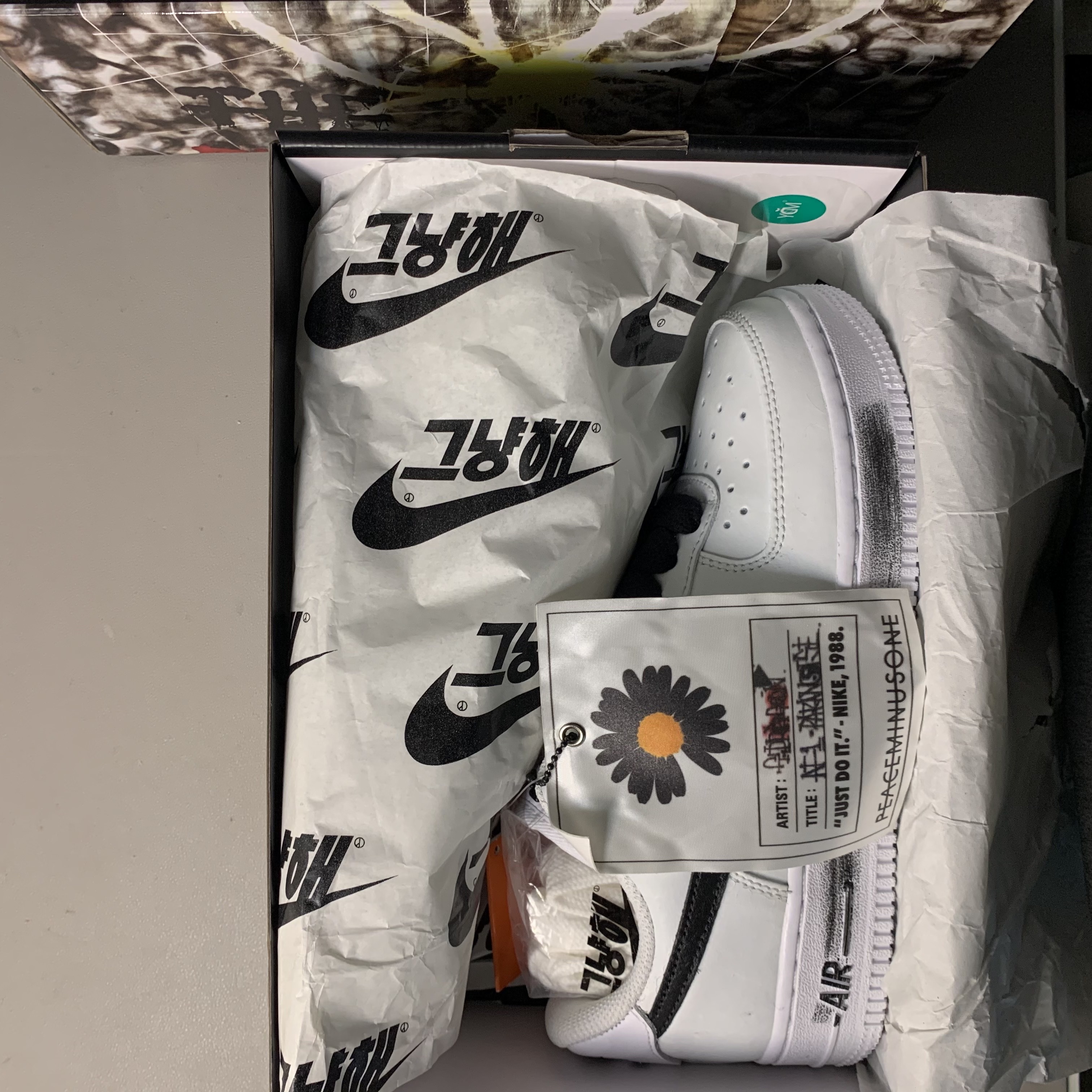 Nike x Peaceminusone Air Force 1 Low Para-Noise 2.0 착용 스타일 - 3