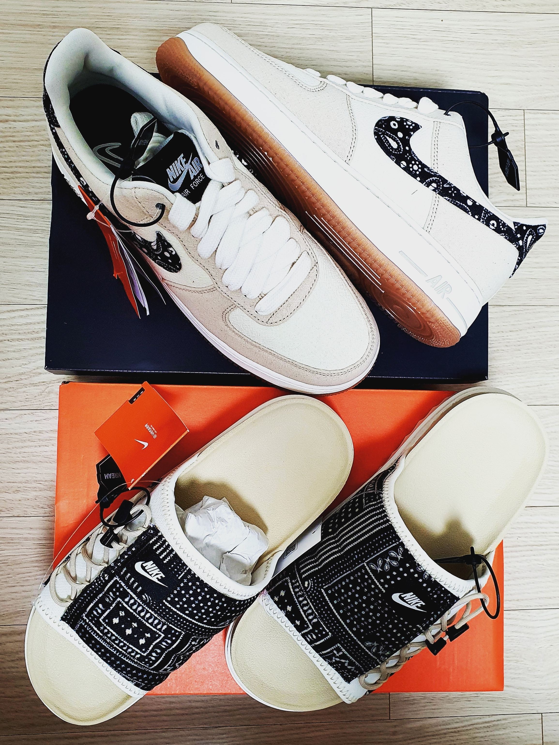Nike Air Force 1 '07 LV8 Paisley Swoosh, Nike Asuna Slide Pale Ivory Rattan 착용 스타일