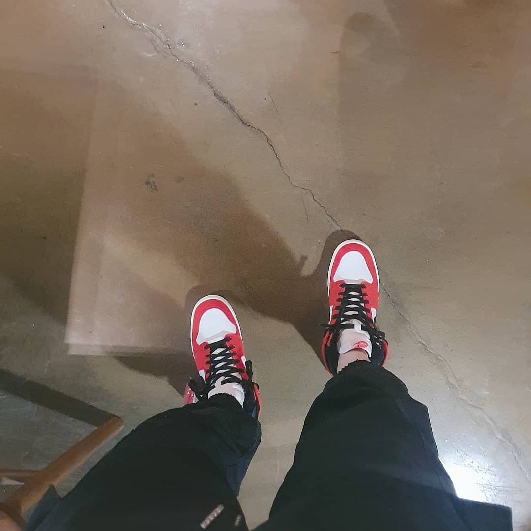 Jordan 1 KO Chicago 2021, (W) Nike Dunk Low SE Flip 착용 스타일 - 1