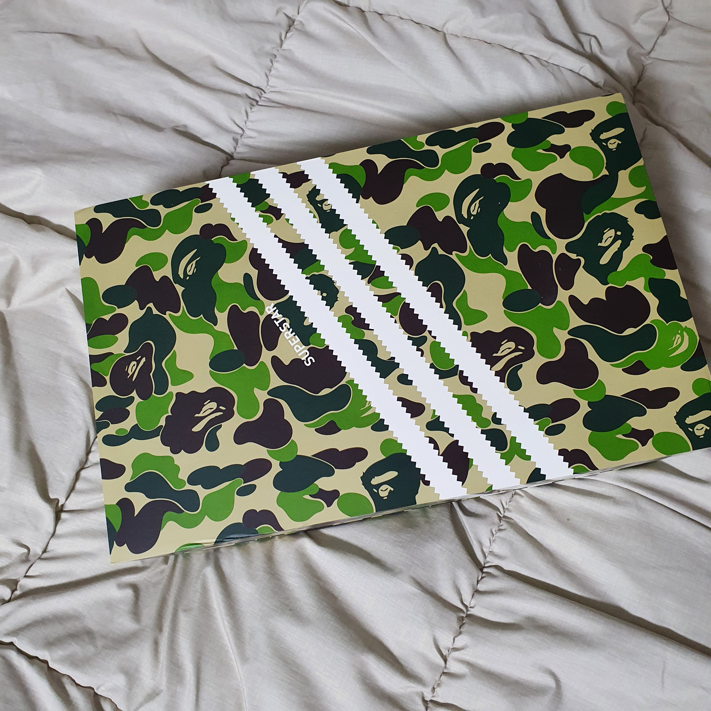 Adidas x BAPE Superstar 80s Green Camo 착용 스타일 - 3