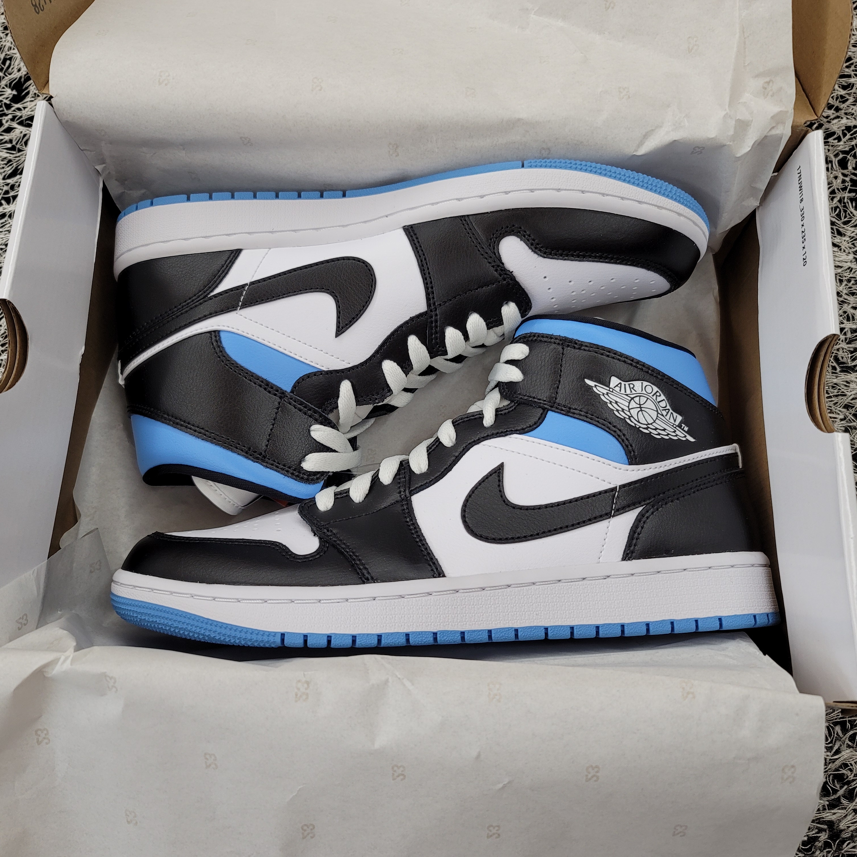 (W) Jordan 1 Mid White Black University Blue 착용 스타일