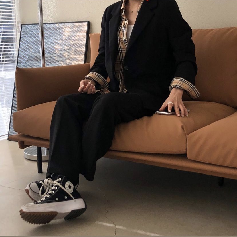 Converse Run Star Hike Hi Black White Gum 착용 스타일