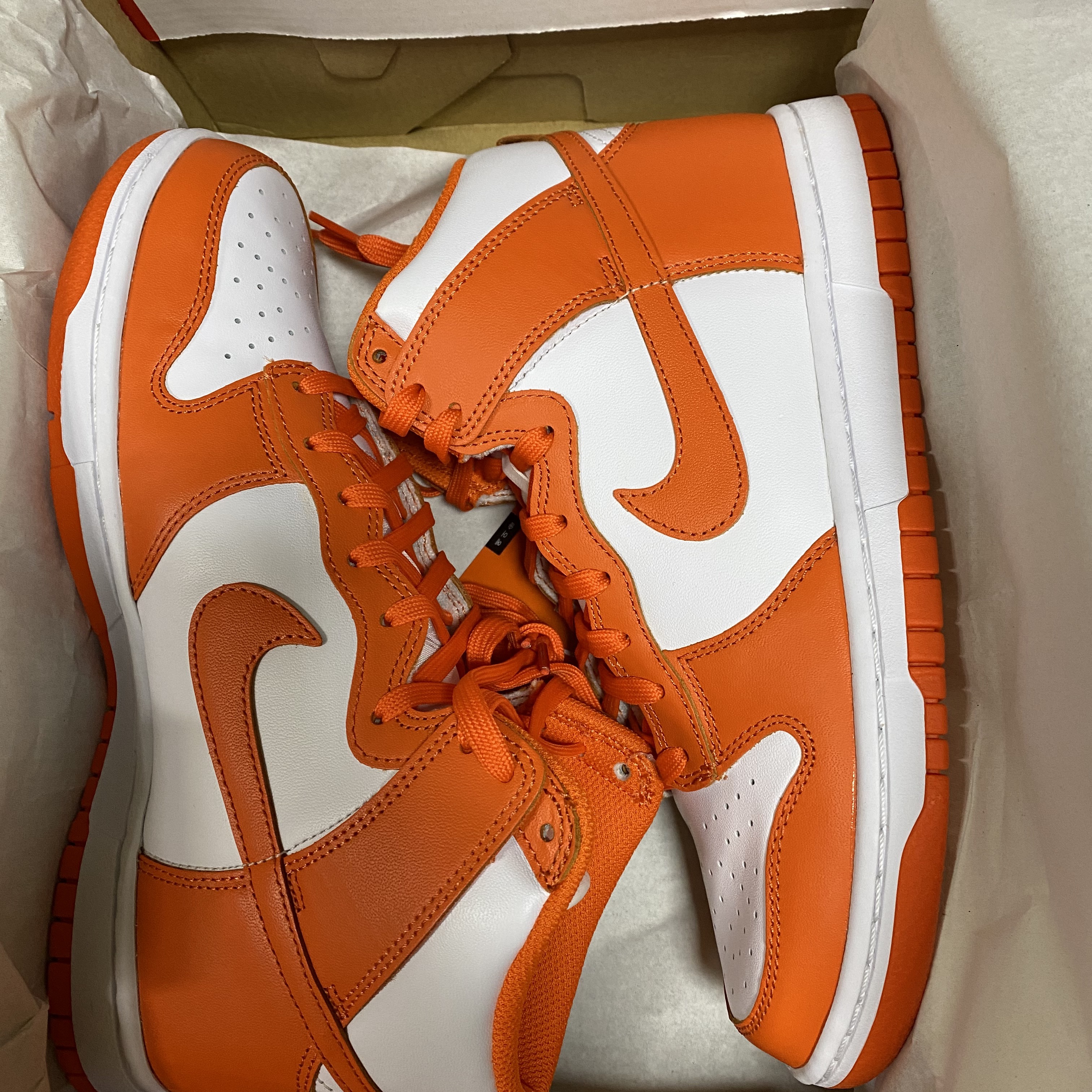 Nike Dunk High Retro Orange Blaze 착용 스타일 - 1