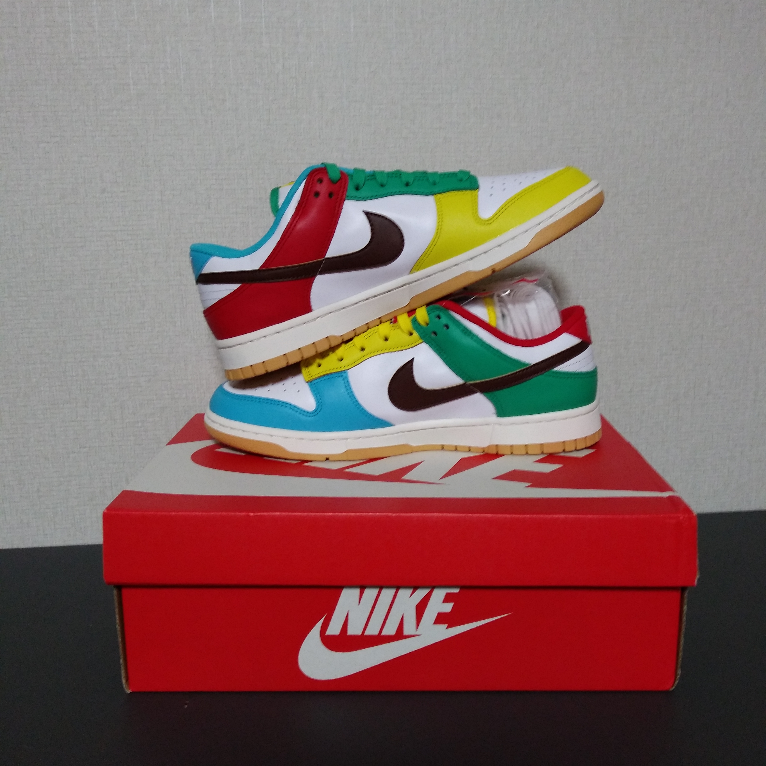 Nike Dunk Low SE Free.99 White 착용 스타일 - 2
