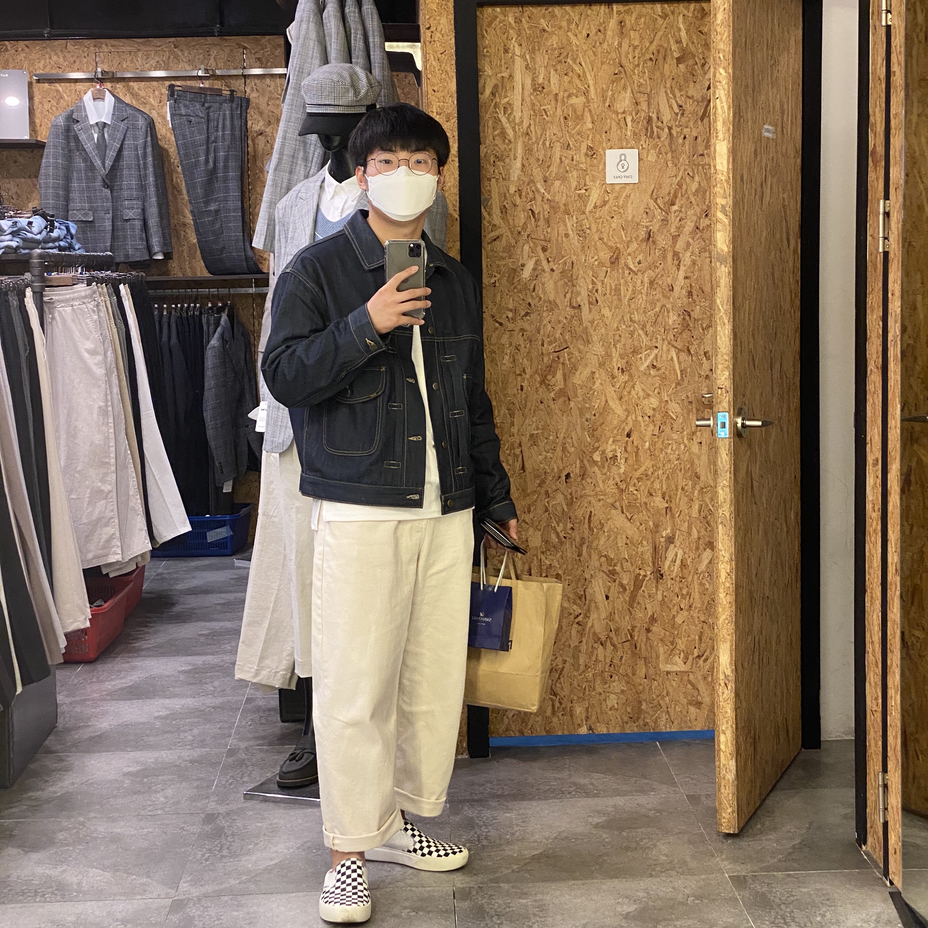 Vans Checkerboard Comfycush One Marshmallow 착용 스타일