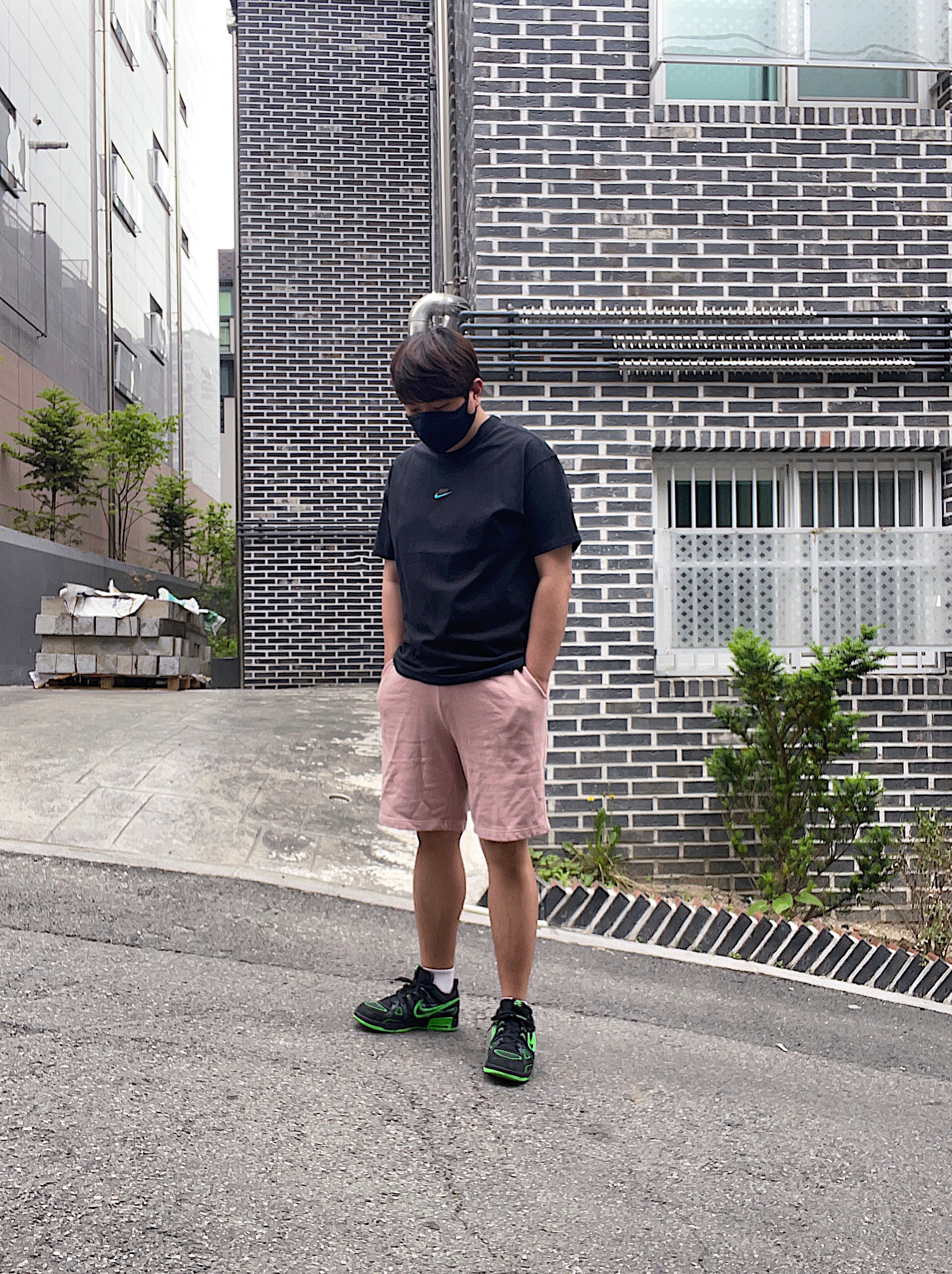 Nike x Off-White Air Rubber Dunk Green Strike 착용 스타일