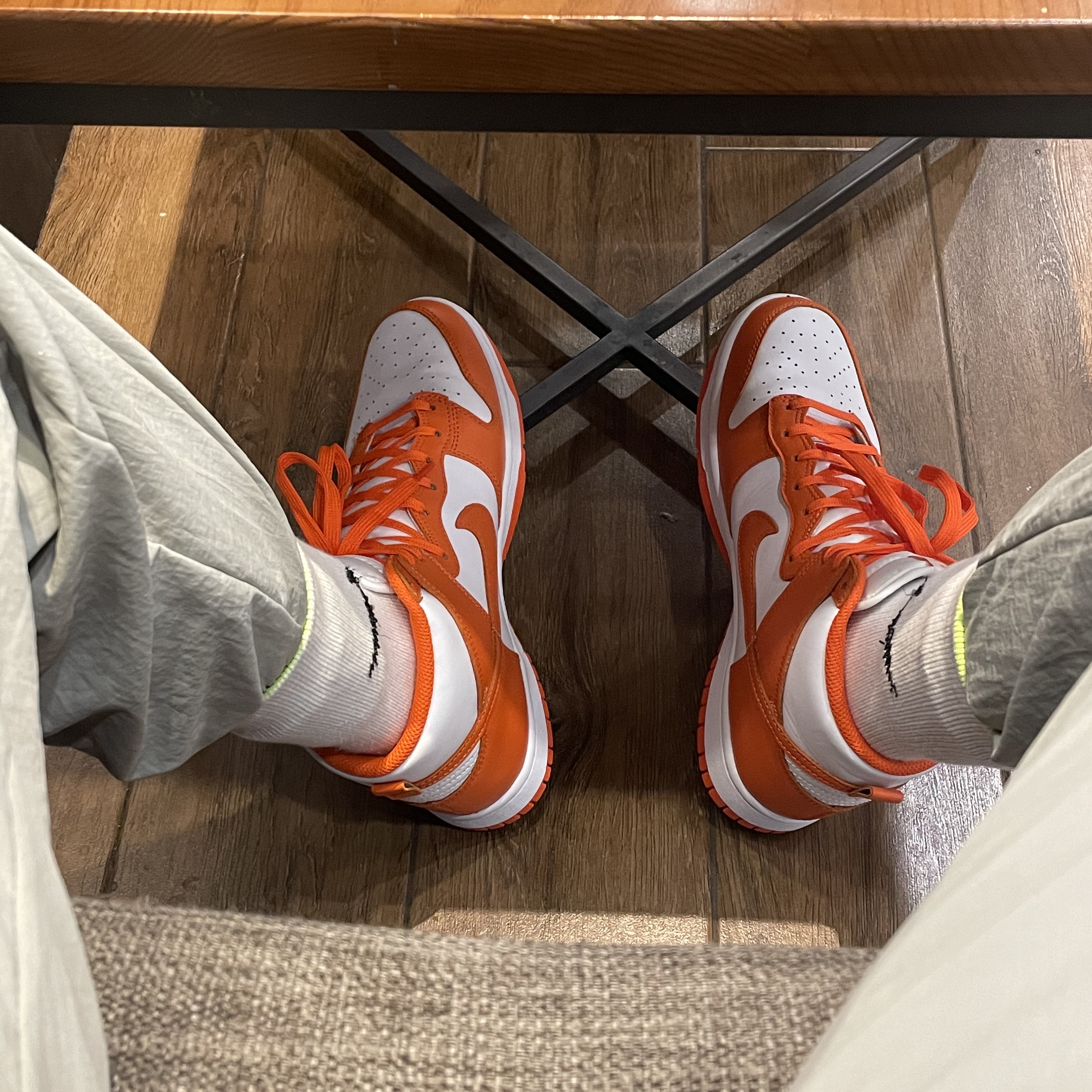 Nike Dunk High Retro Orange Blaze 착용 스타일