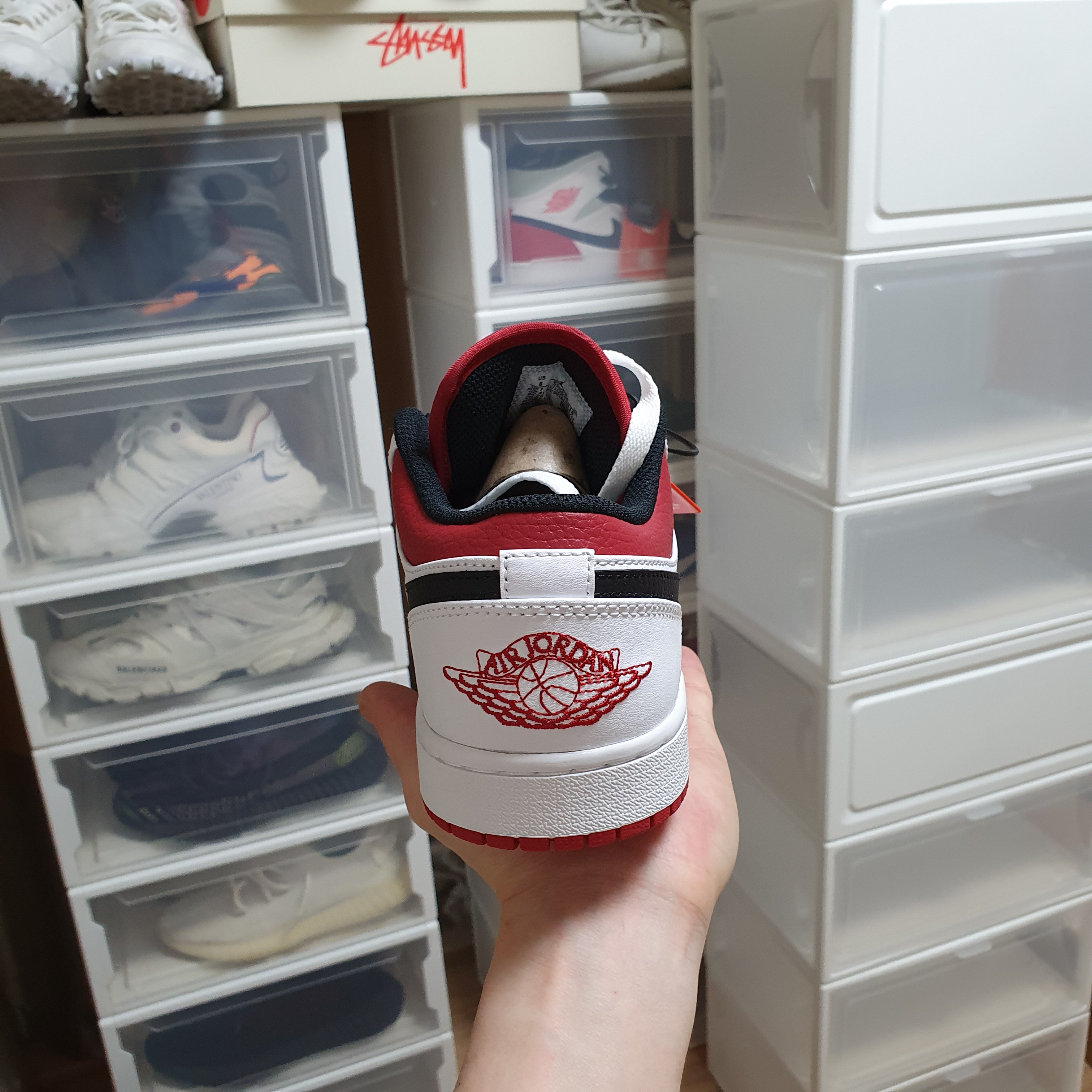 Jordan 1 Low White Red Black 착용 스타일 - 5