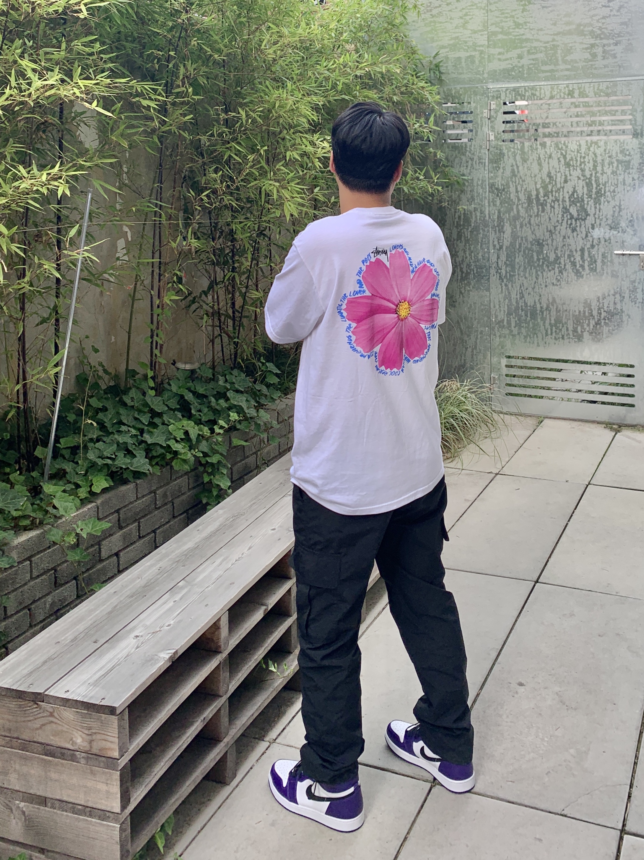 Jordan 1 Retro High OG Court Purple 2020, Stussy Cosmos T-Shirt White 착용 스타일