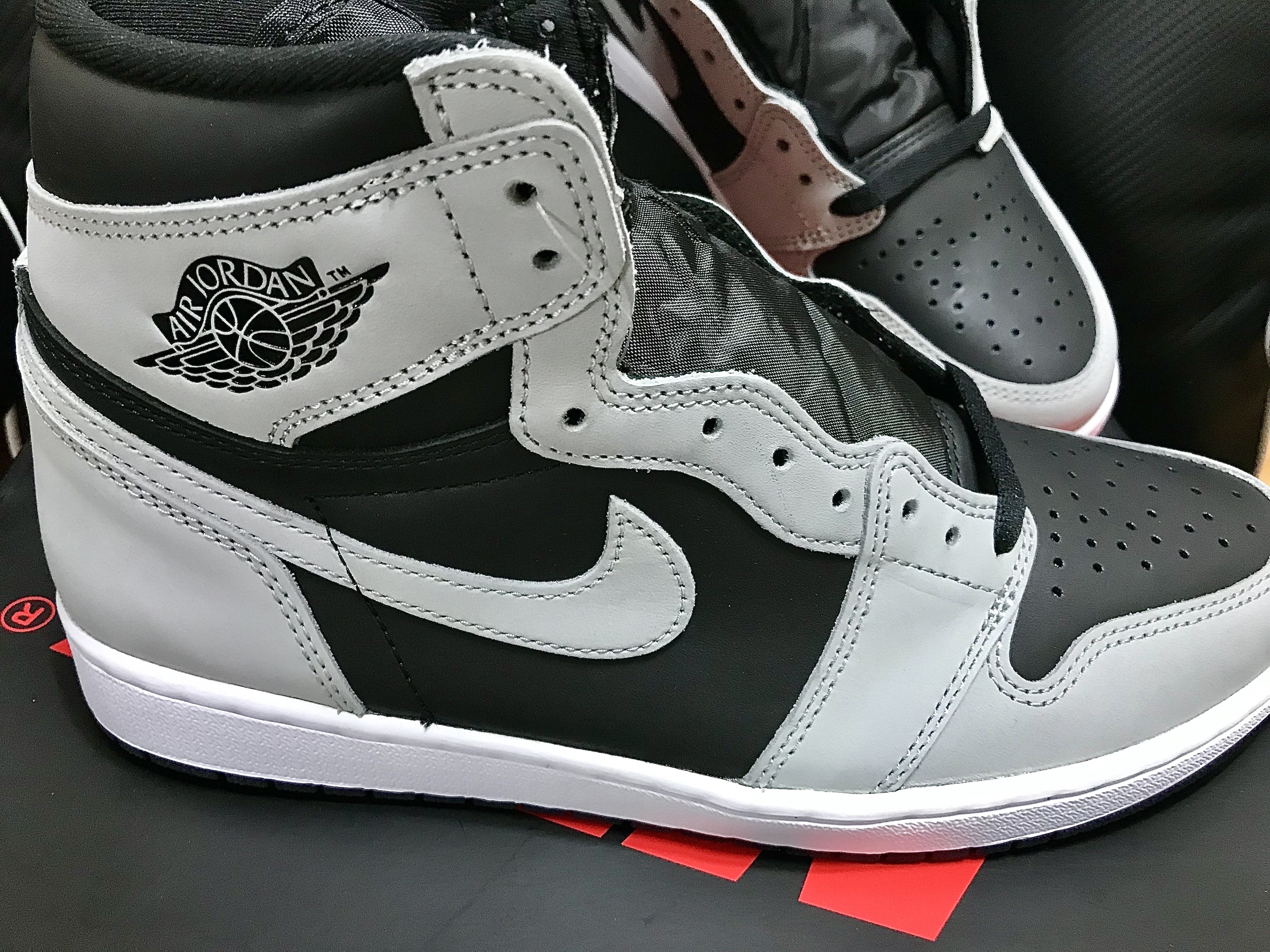 Jordan 1 Retro High OG Shadow 2.0 착용 스타일 - 2