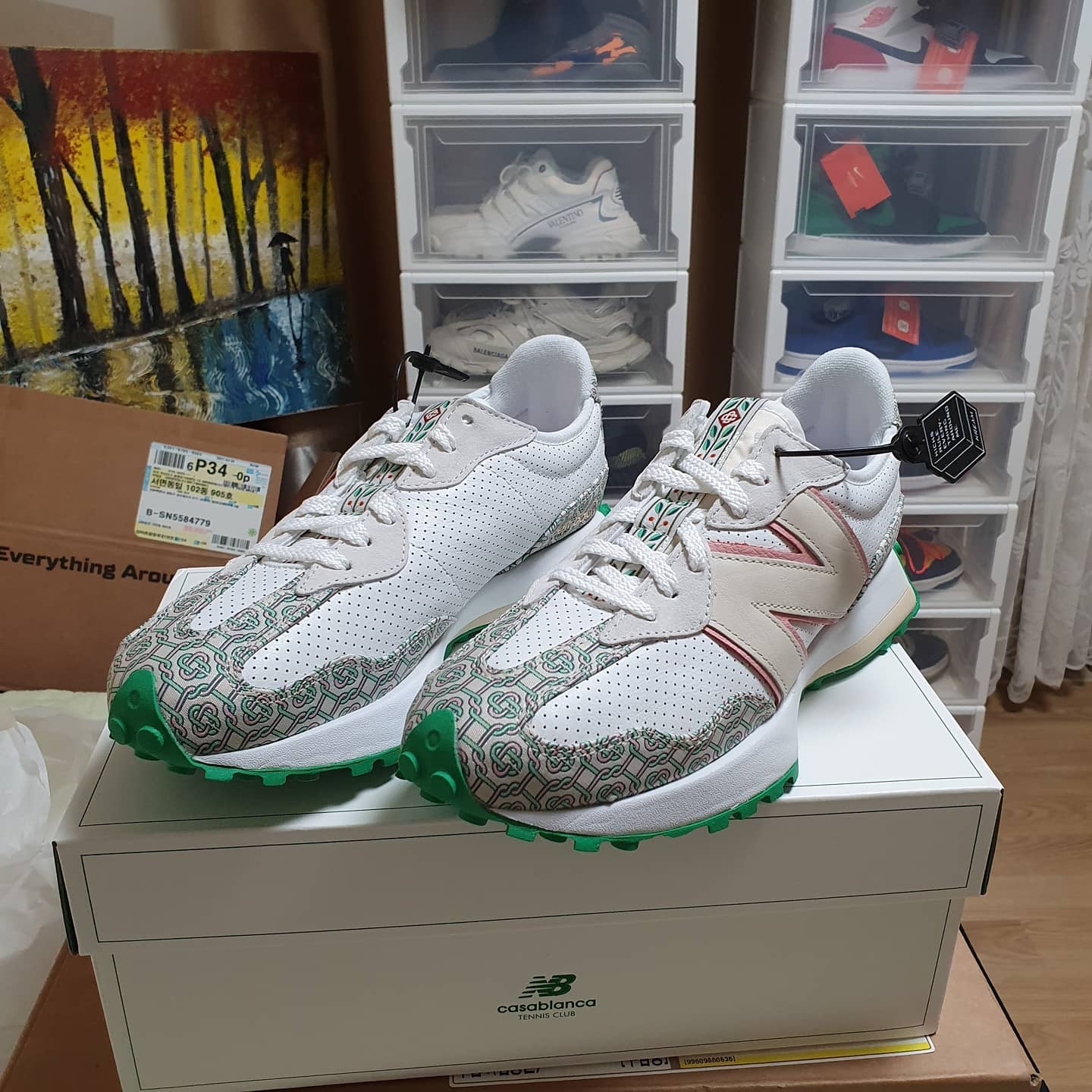 New Balance x Casablanca 327 Idealist Monogram White Green 착용 스타일 - 4