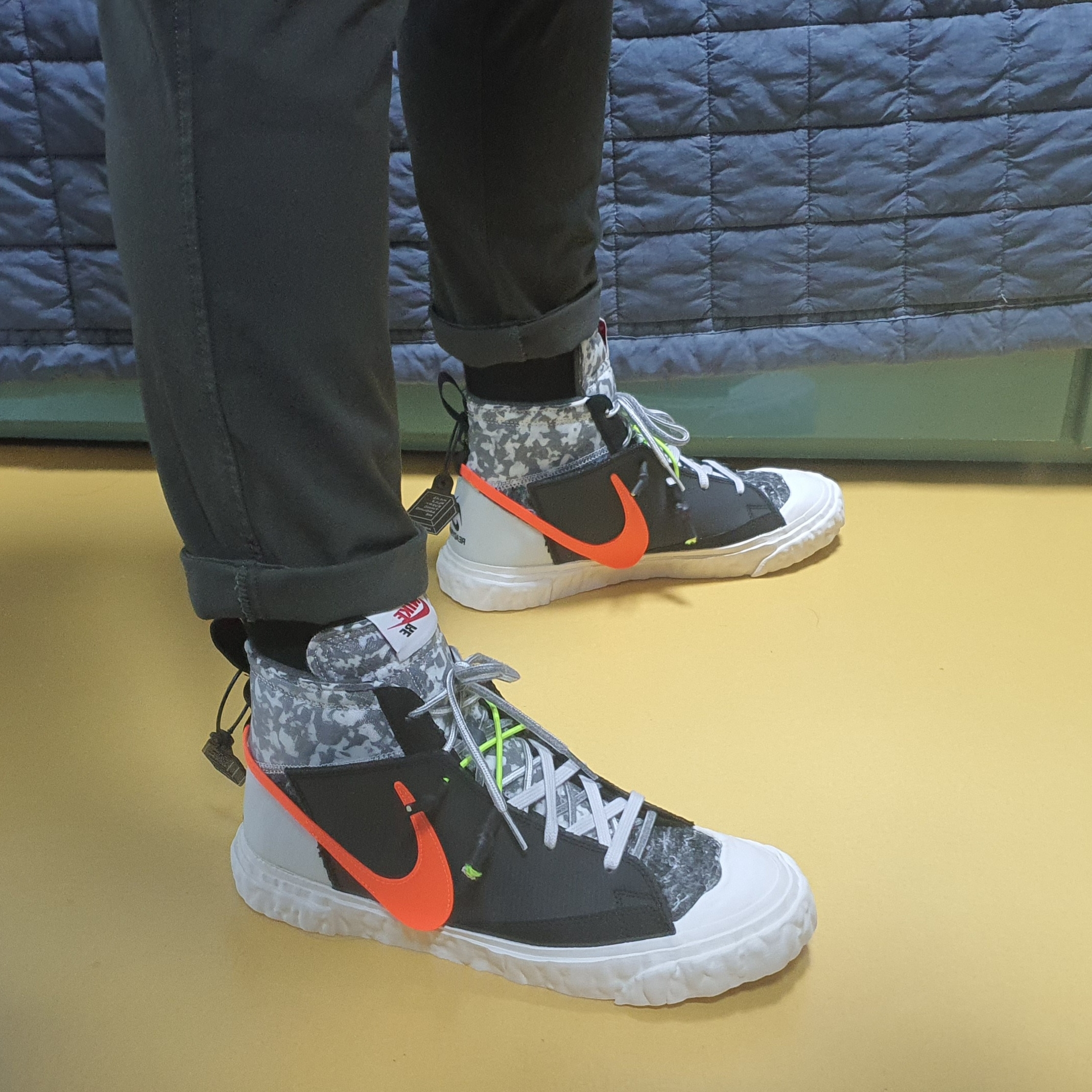 Nike x Readymade Blazer Mid Black 착용 스타일 - 2