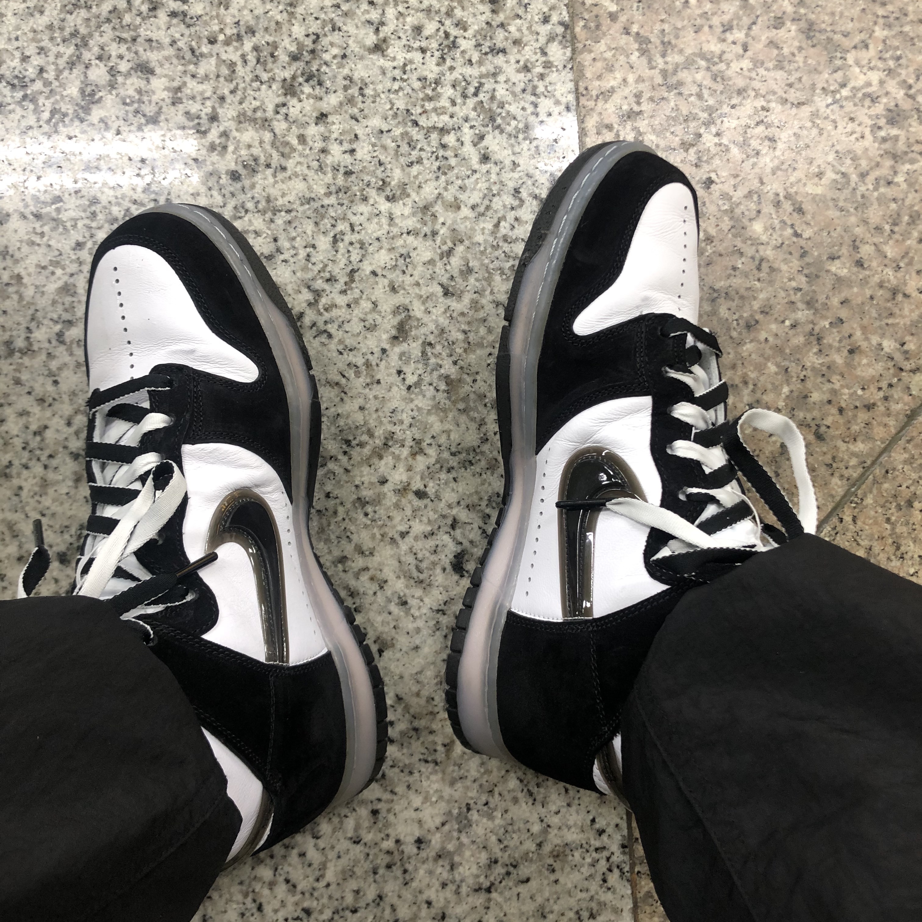 Nike x Slam Jam Dunk High SP Clear Black 착용 스타일 - 1