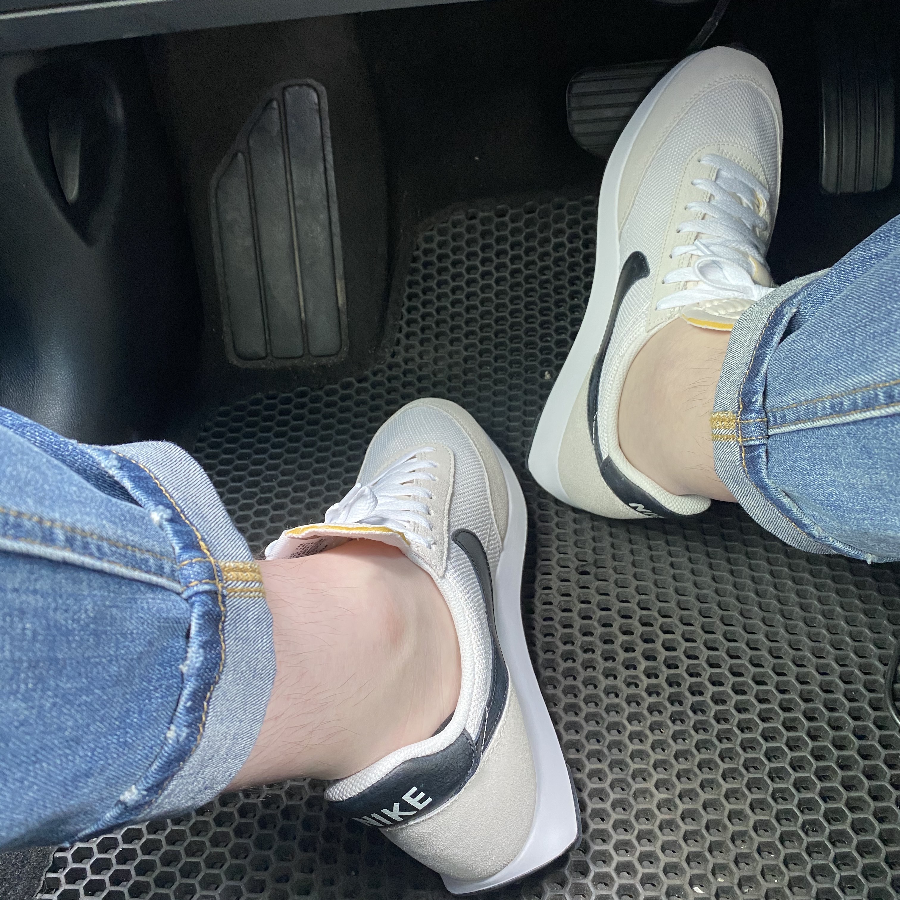 Nike Air Tailwind 79 White Phantom Black 착용 스타일