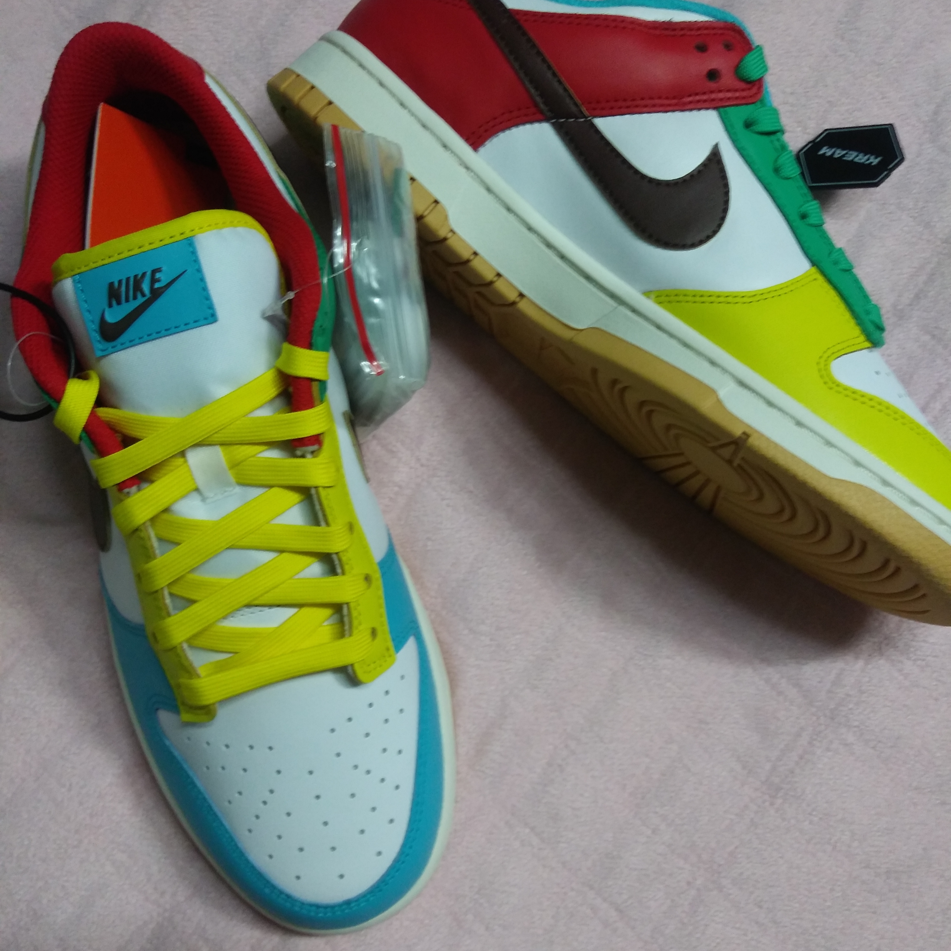 Nike Dunk Low SE Free.99 White 착용 스타일 - 5