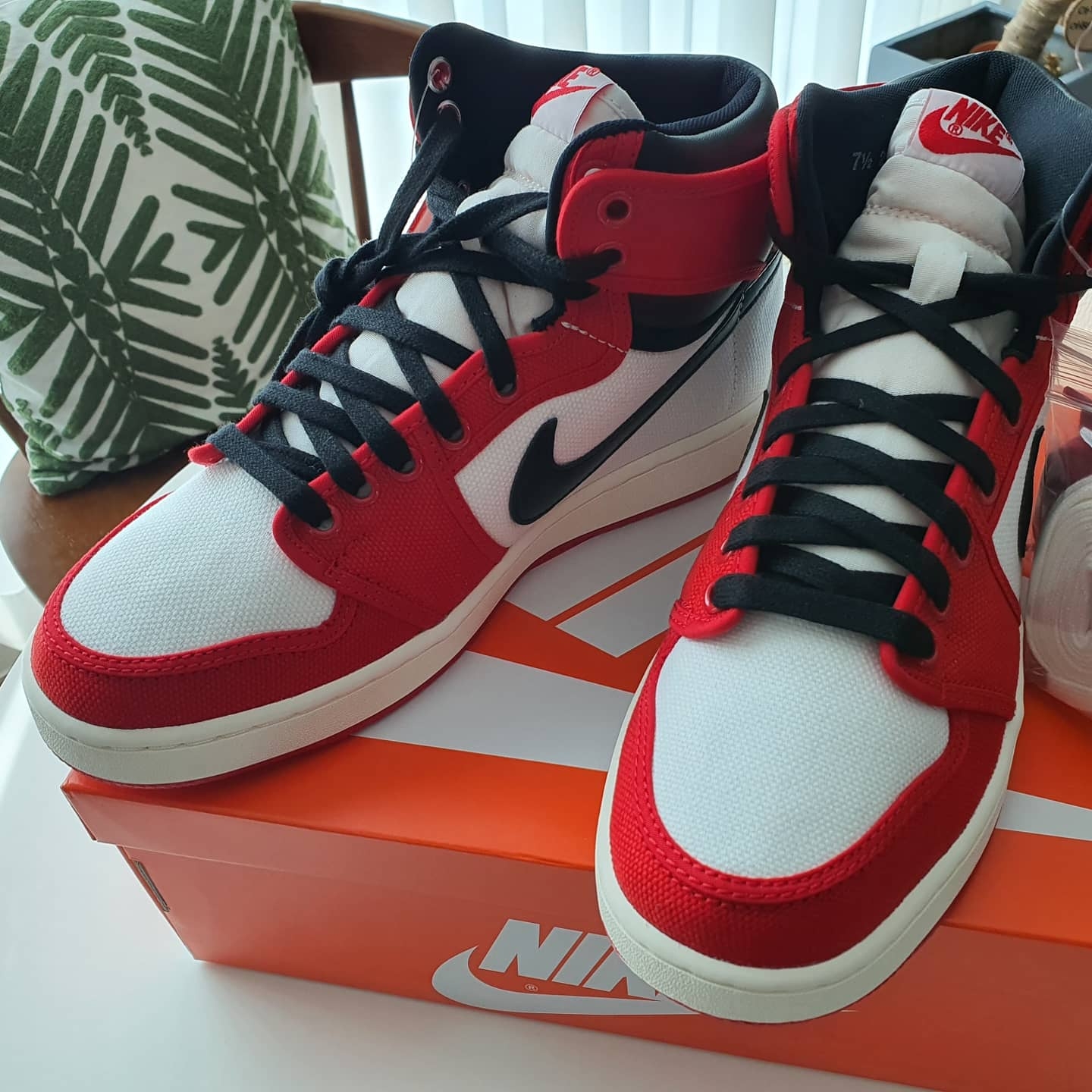 Jordan 1 KO Chicago 2021 착용 스타일 - 1