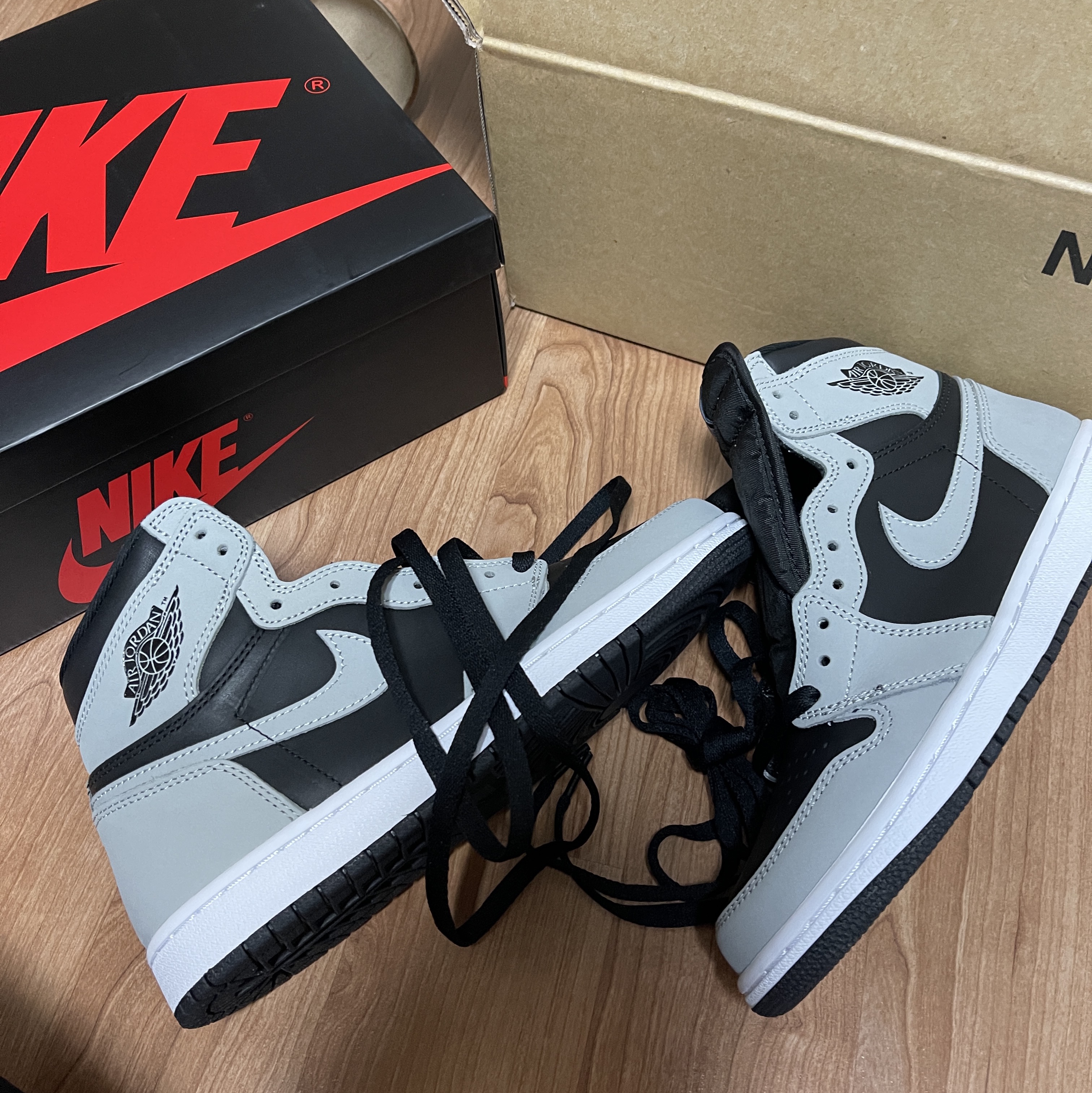 Jordan 1 Retro High OG Shadow 2.0 착용 스타일 - 3
