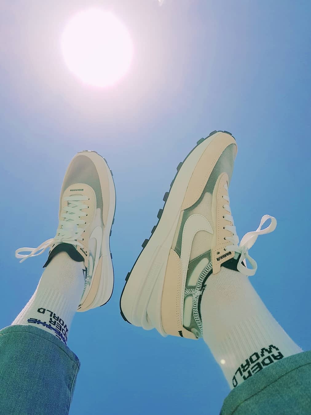Nike Waffle One Infinite Lilac 착용 스타일