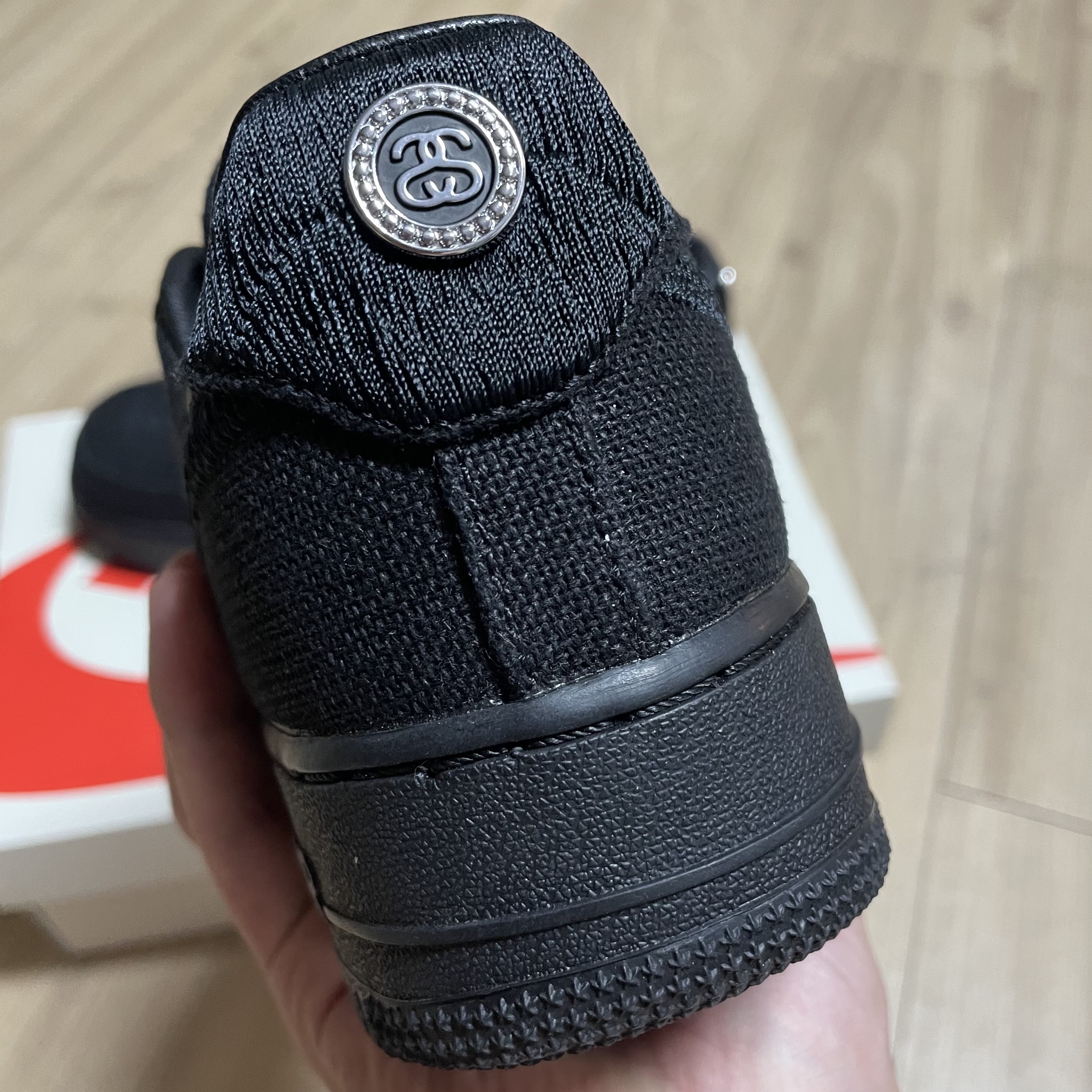 Nike x Stussy Air Force 1 Low Triple Black 착용 스타일 - 3