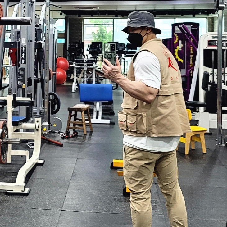 Jordan 1 Retro High Phantom Gym Red, Jordan x Travis Scott Utility Vest - Asia 착용 스타일 - 1