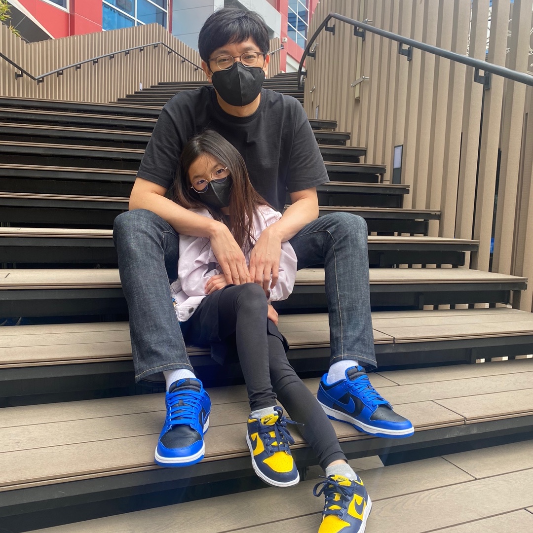 Nike Dunk Low Retro Hyper Cobalt, (PS) Nike Dunk Low Varsity Maize 착용 스타일