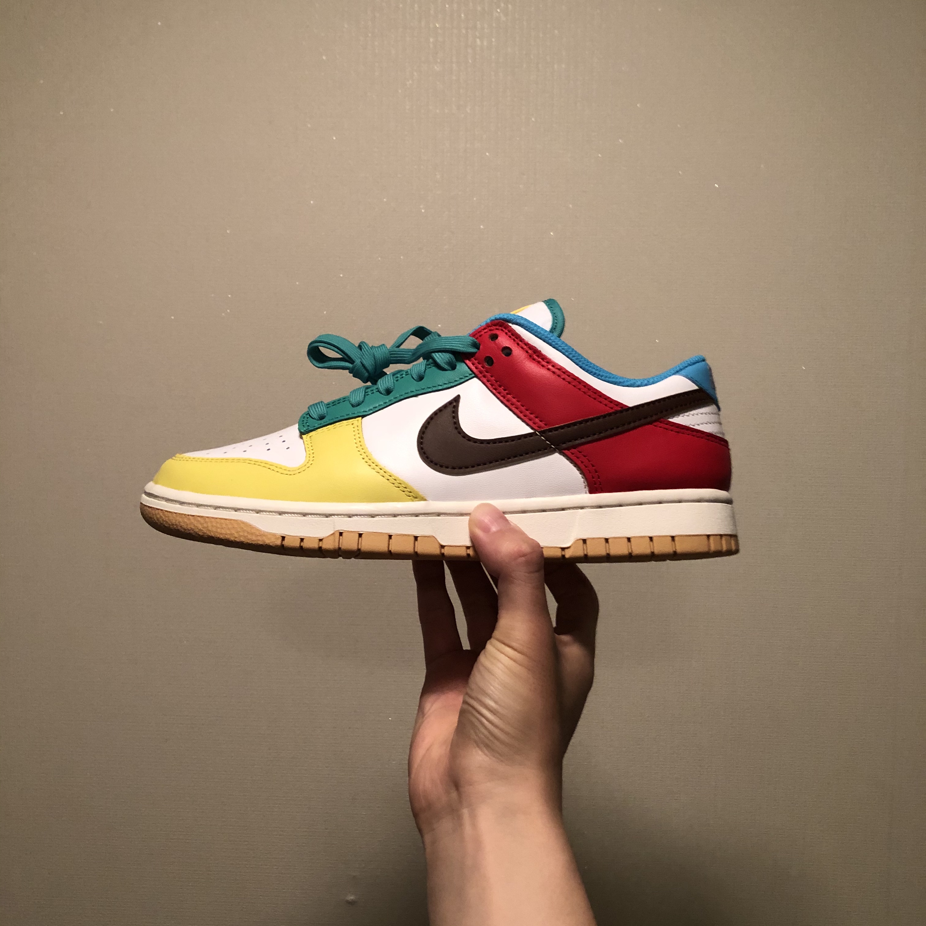 Nike Dunk Low SE Free.99 White 착용 스타일