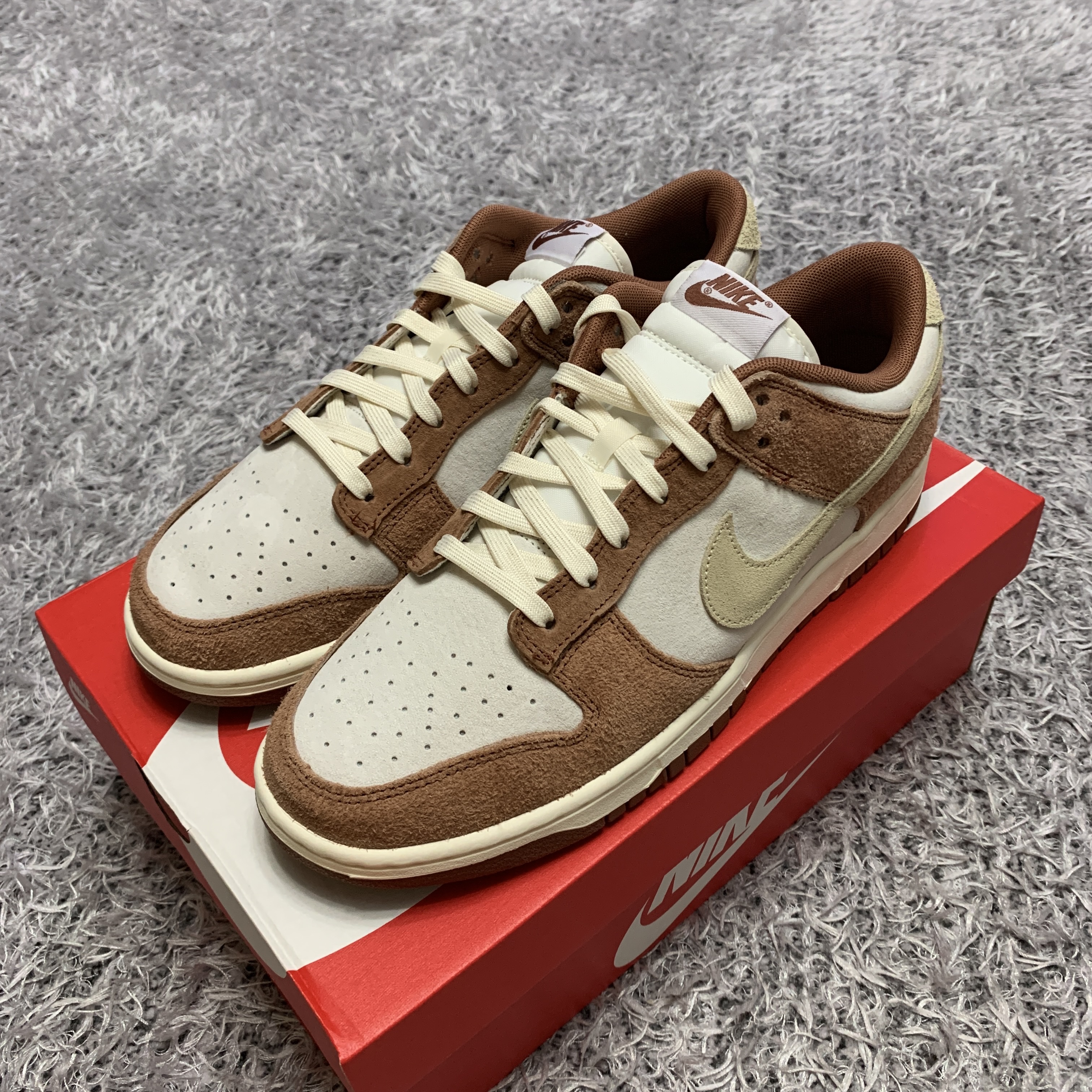 Nike Dunk Low Pro Premium Medium Curry 착용 스타일