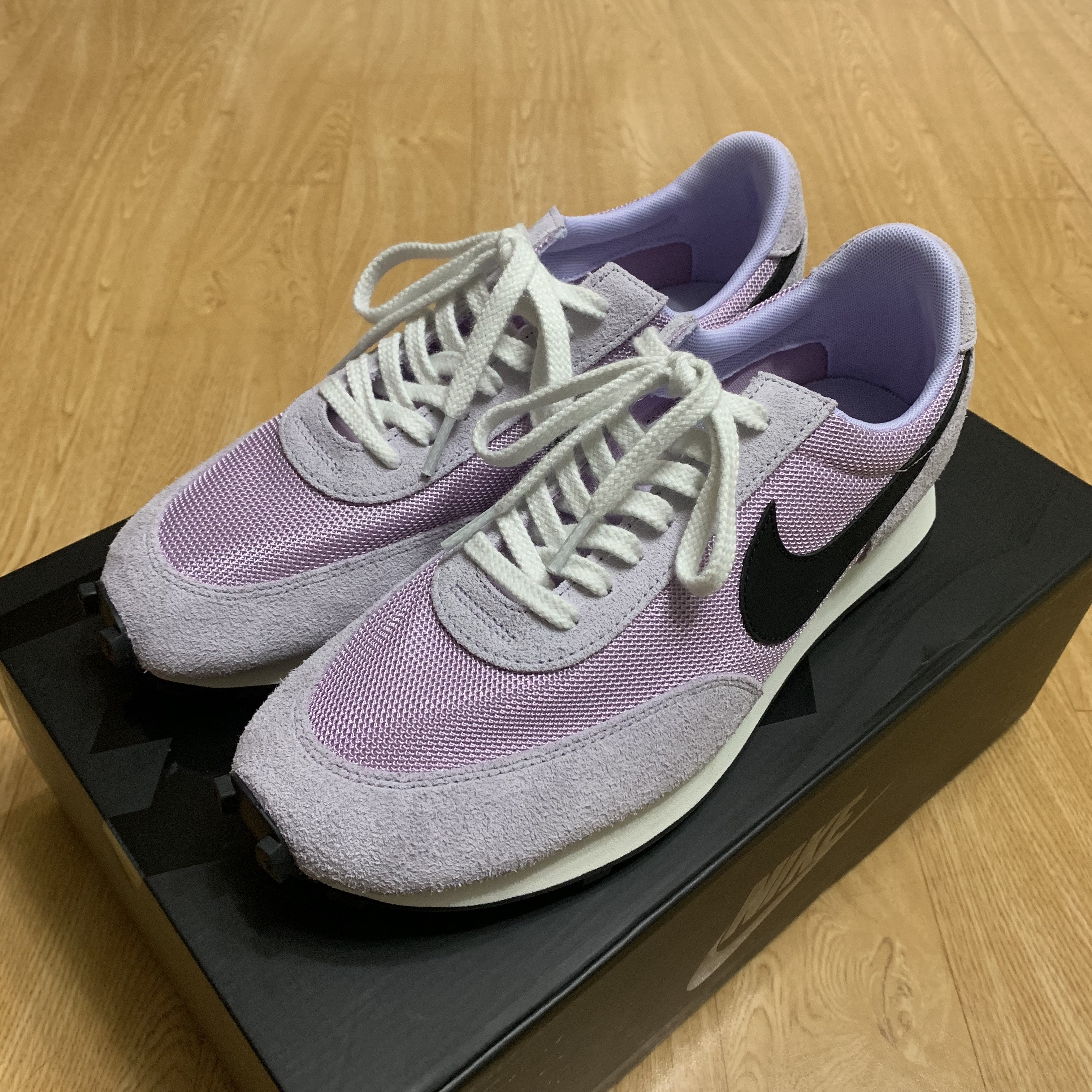 Nike Daybreak SP Lavender Mist 착용 스타일 - 1