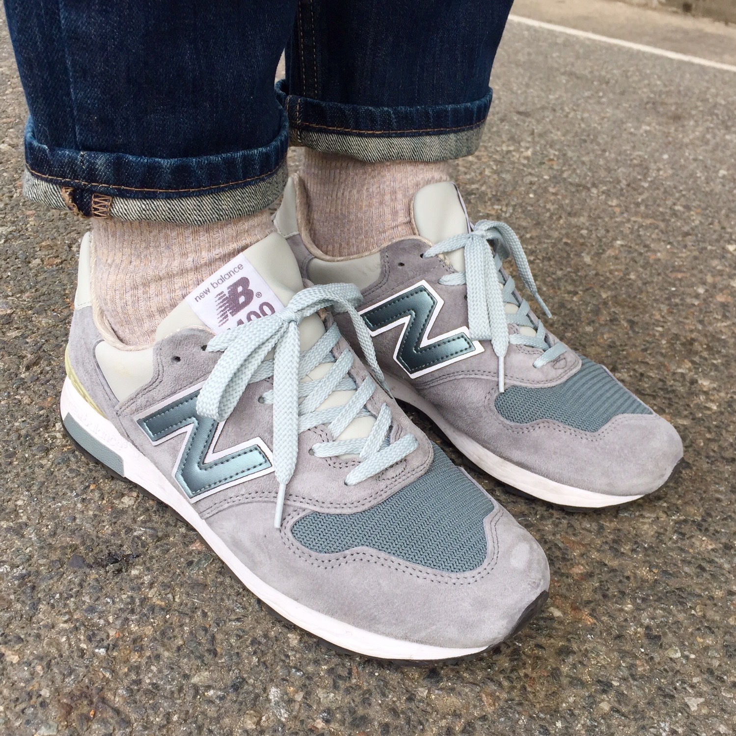 New Balance 1400 Made in USA Light Grey 착용 스타일