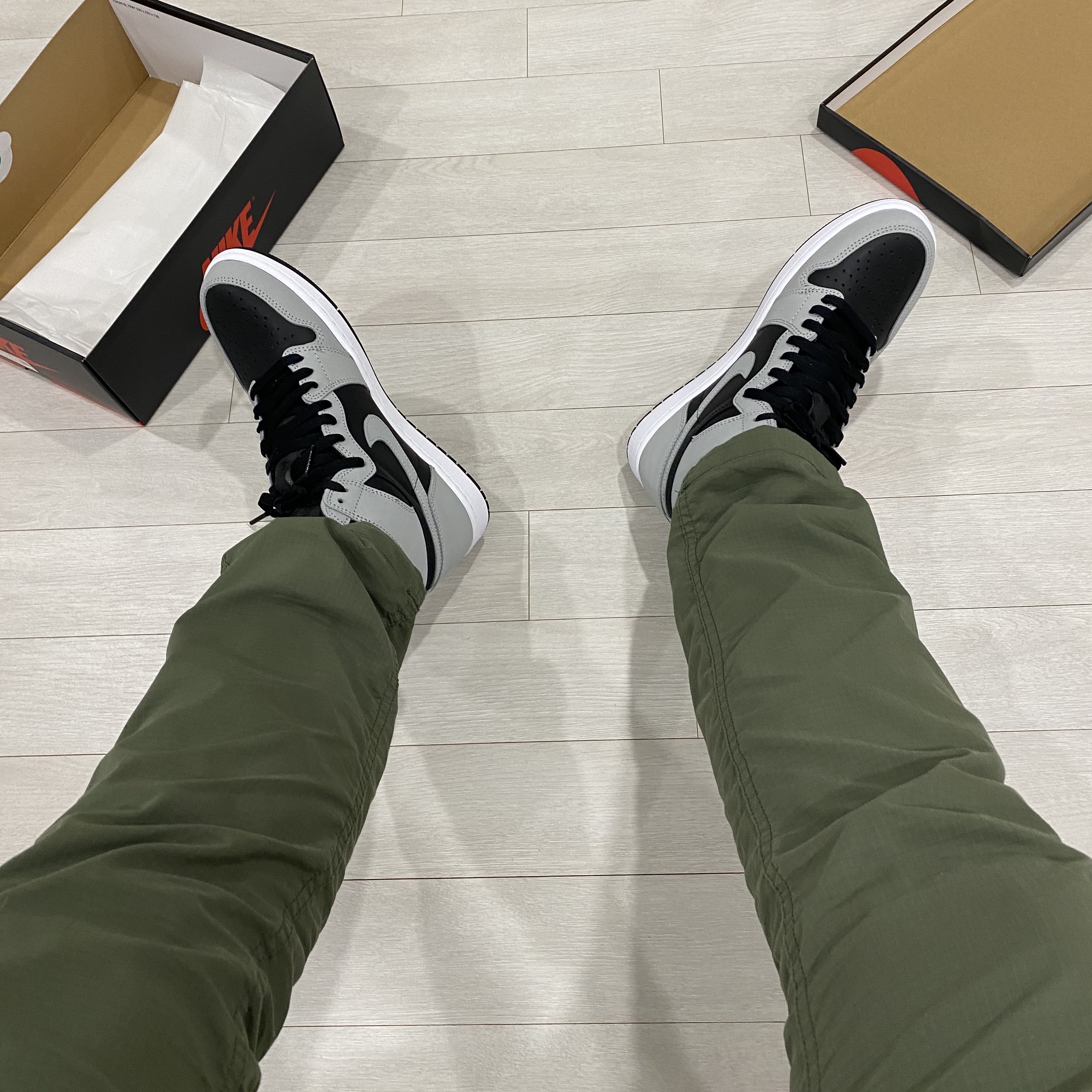 Jordan 1 Retro High OG Shadow 2.0 착용 스타일 - 4