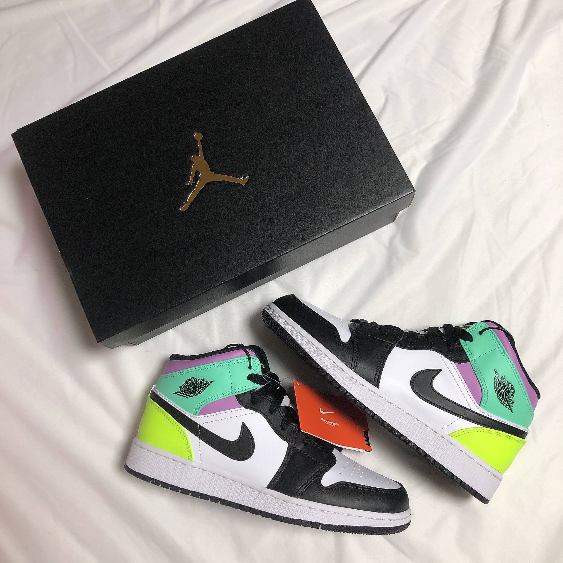 (GS) Jordan 1 Mid Volt Green Glow 착용 스타일 - 1