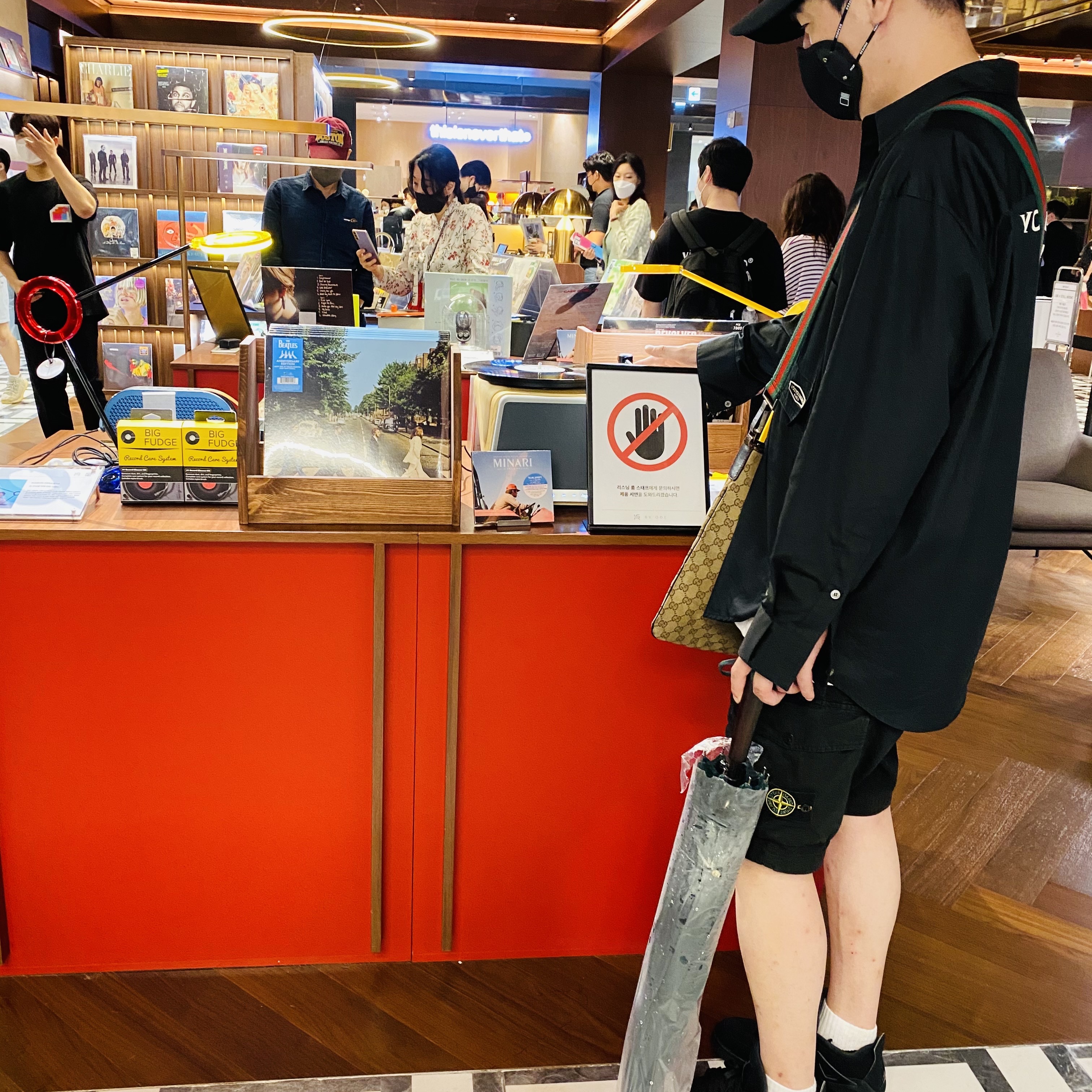 Jordan 4 Retro Black Cat 2020 착용 스타일