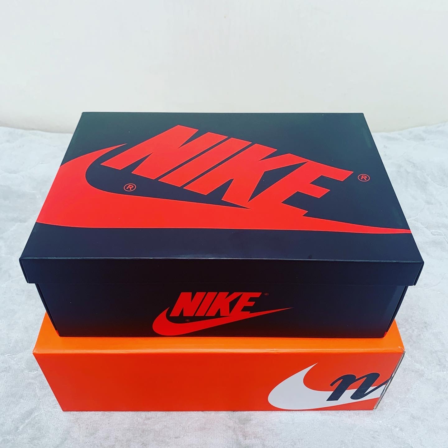 Nike x Sacai VaporWaffle Dark Iris, Jordan 1 Retro High OG Shadow 2.0 착용 스타일 - 4