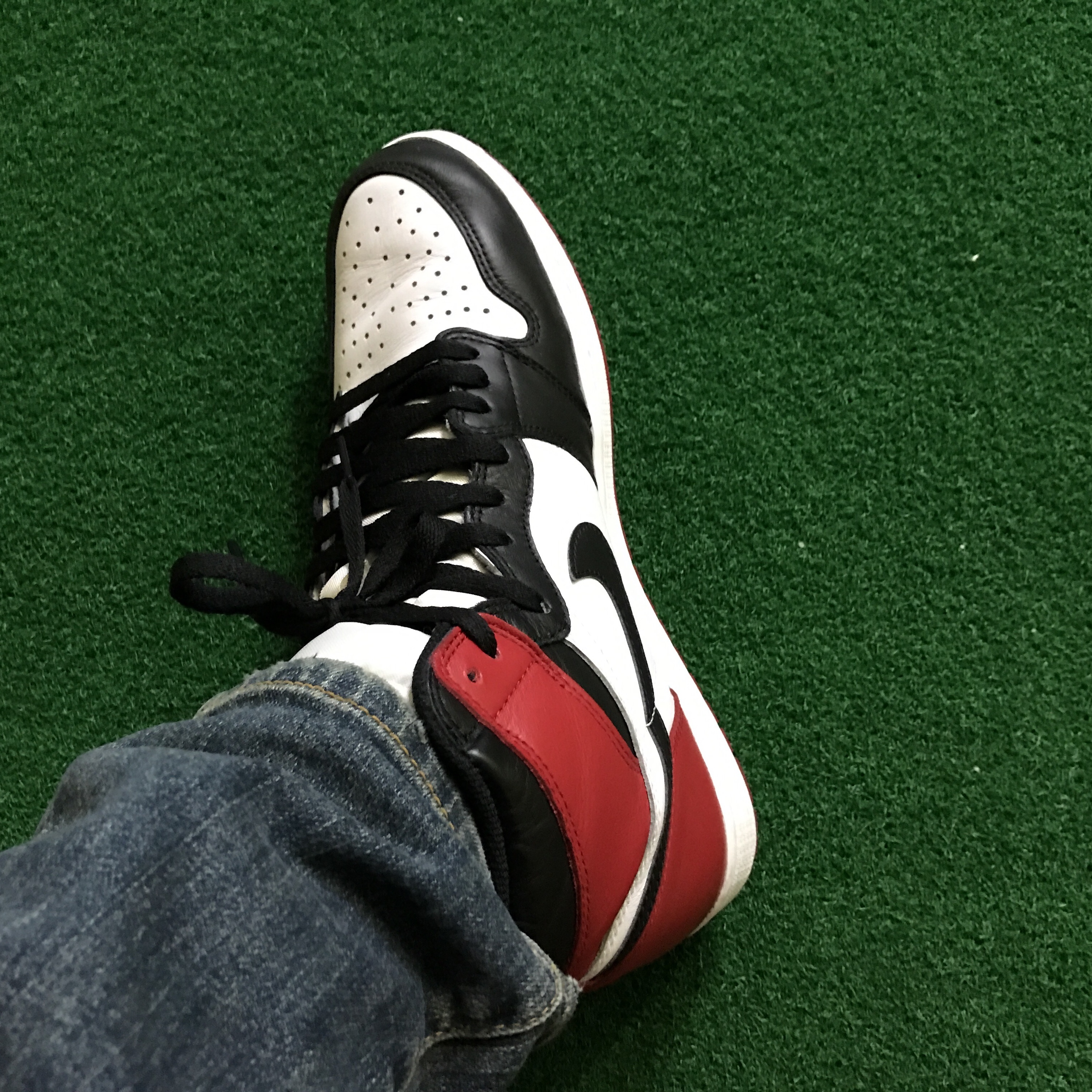 Jordan 1 Retro High OG Black Toe 2016 착용 스타일