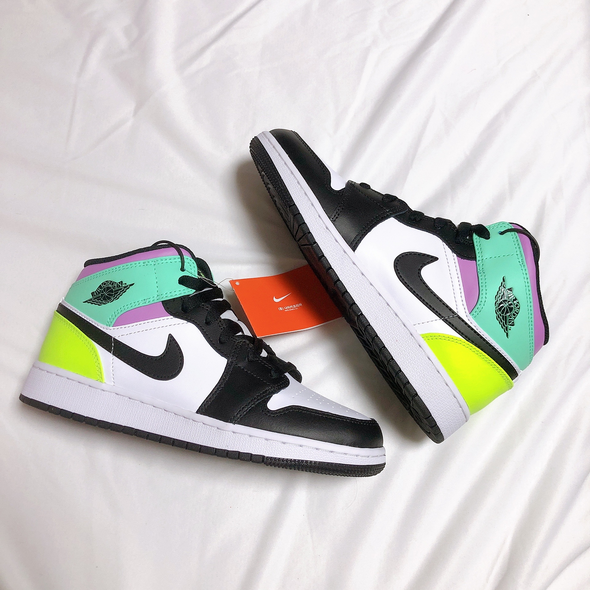 (GS) Jordan 1 Mid Volt Green Glow 착용 스타일 - 2