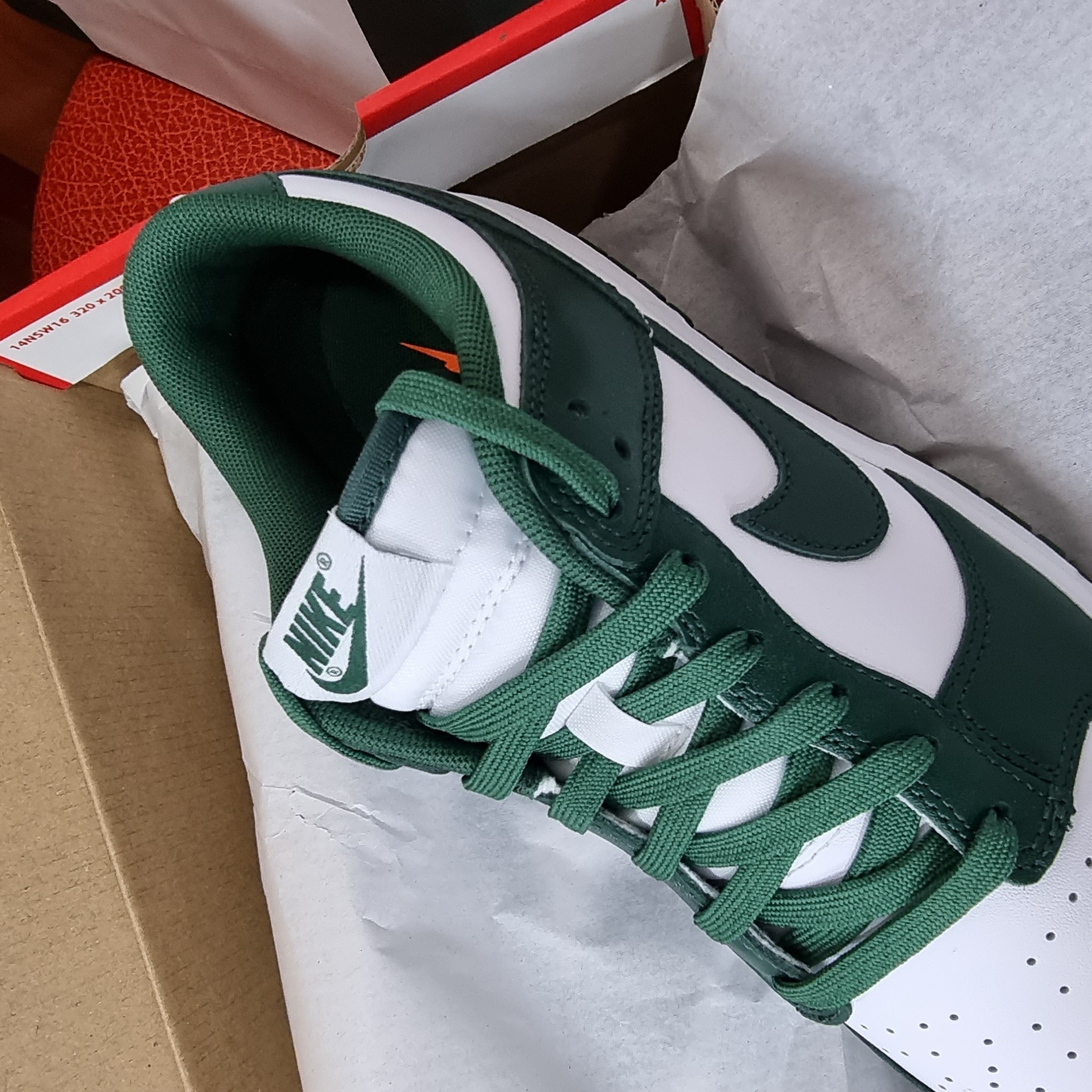 Nike Dunk Low Retro Varsity Green 착용 스타일 - 1