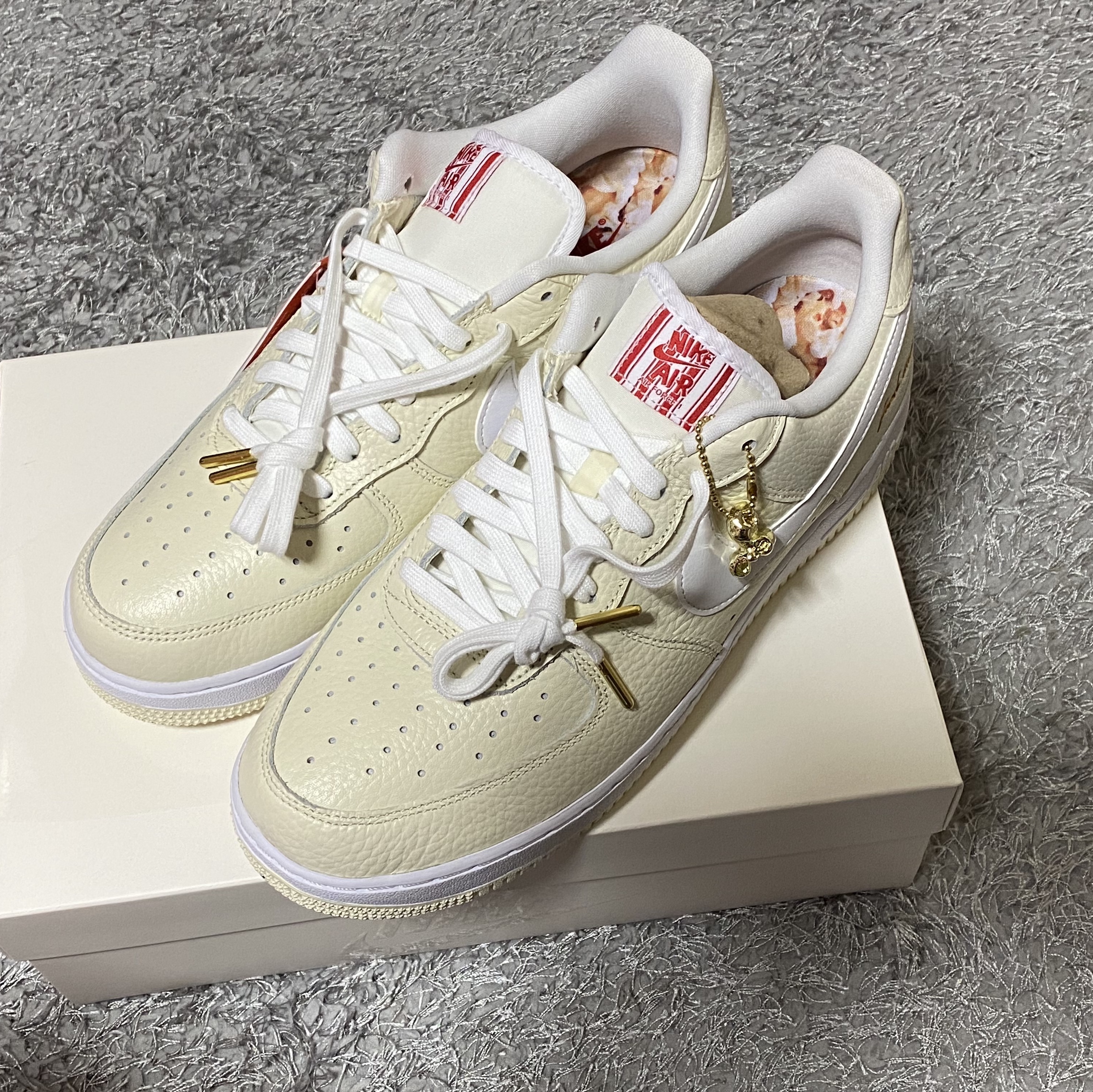 Nike Air Force 1 '07 PRM Popcorn 착용 스타일