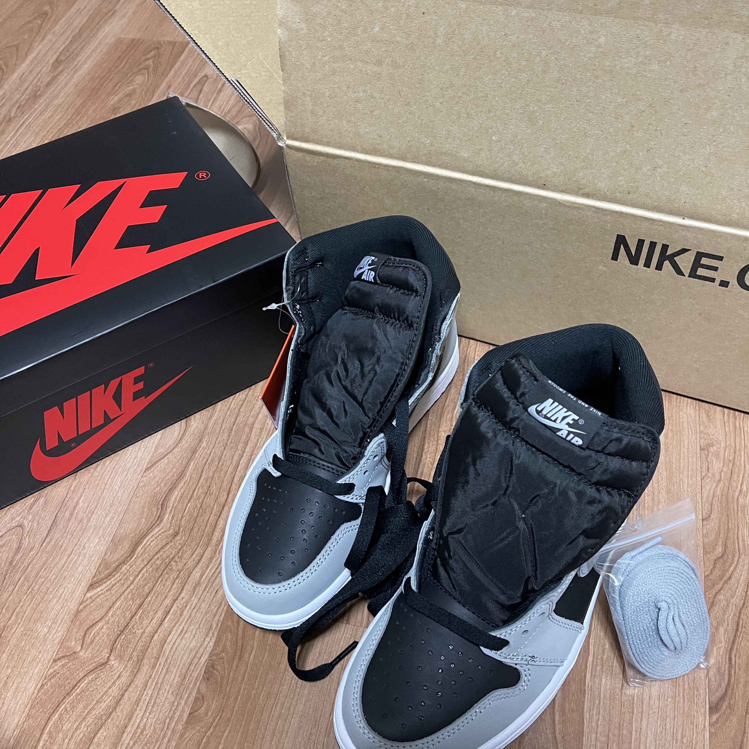 Jordan 1 Retro High OG Shadow 2.0 착용 스타일 - 2