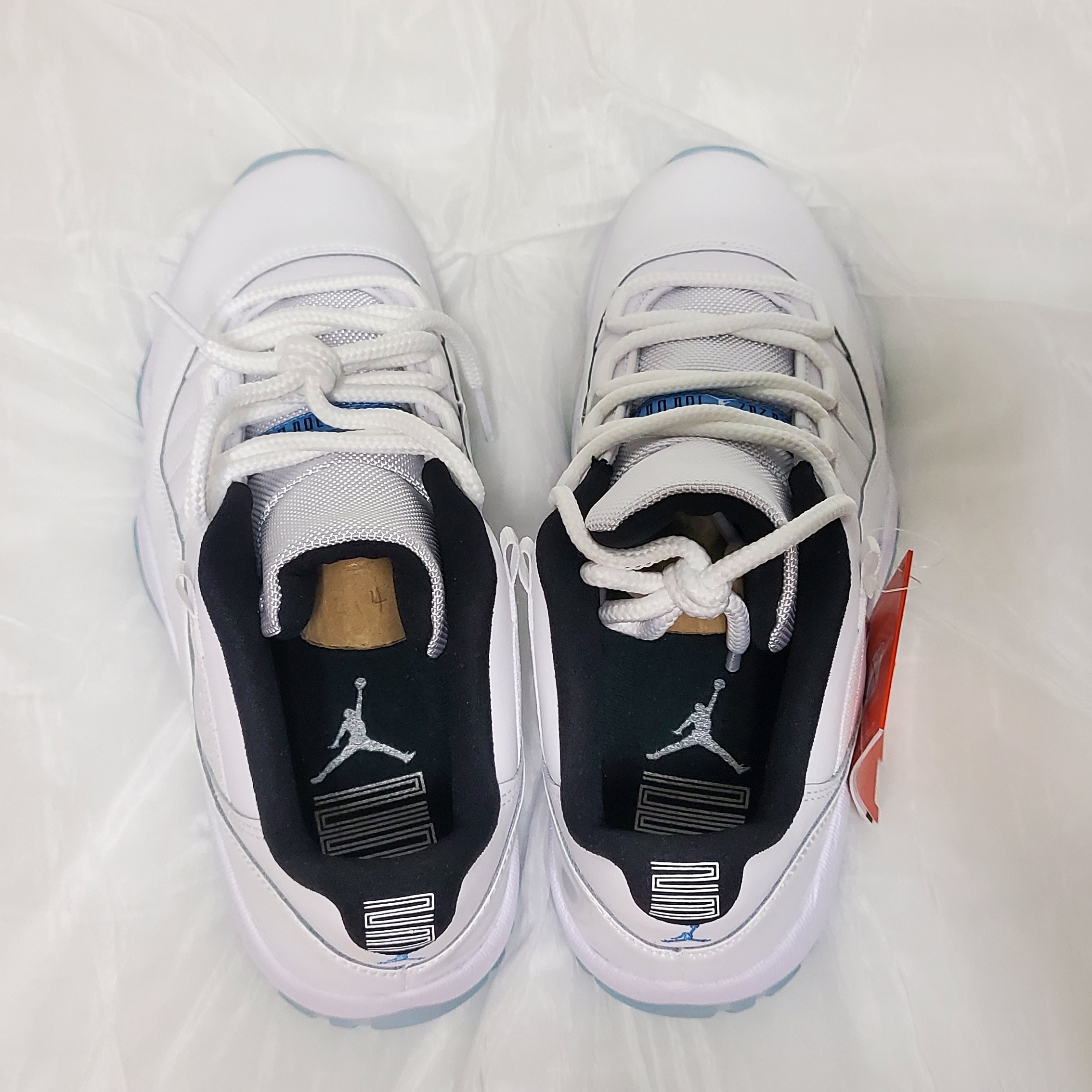 Jordan 11 Retro Low Legend Blue 착용 스타일 - 4
