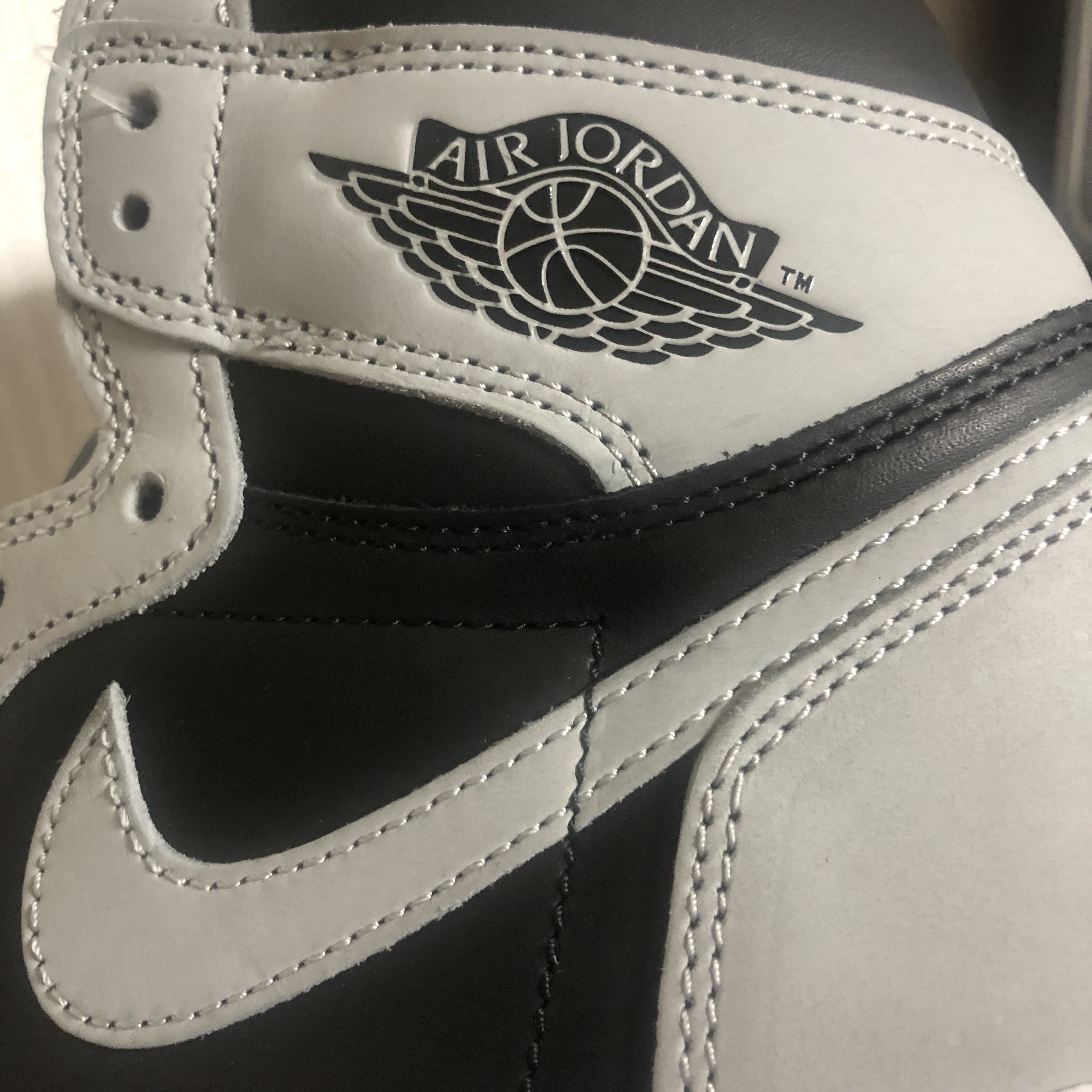 Jordan 1 Retro High OG Shadow 2.0 착용 스타일 - 5
