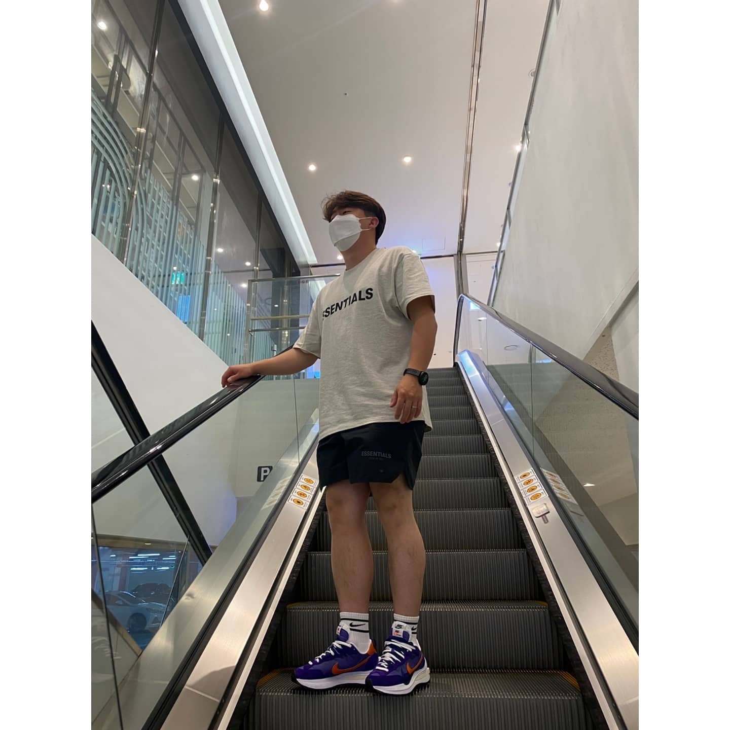 Nike x Sacai VaporWaffle Dark Iris, Essentials 3D Silicon Applique Boxy T-Shirt Oatmeal/Oatmeal Heather/Light Heather Oatmeal 2020 착용 스타일 - 2