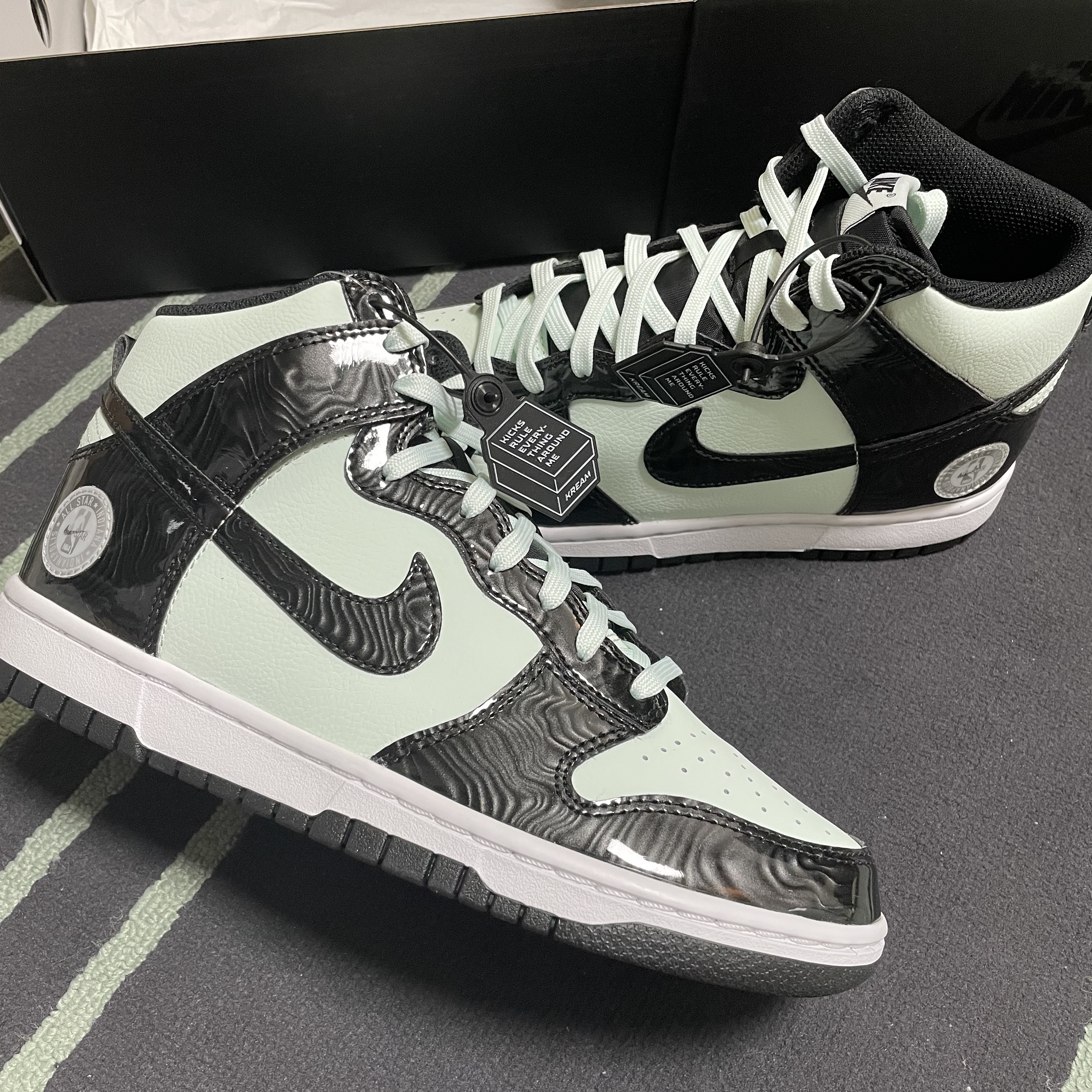 (GS) Nike Dunk High Barely Green 착용 스타일