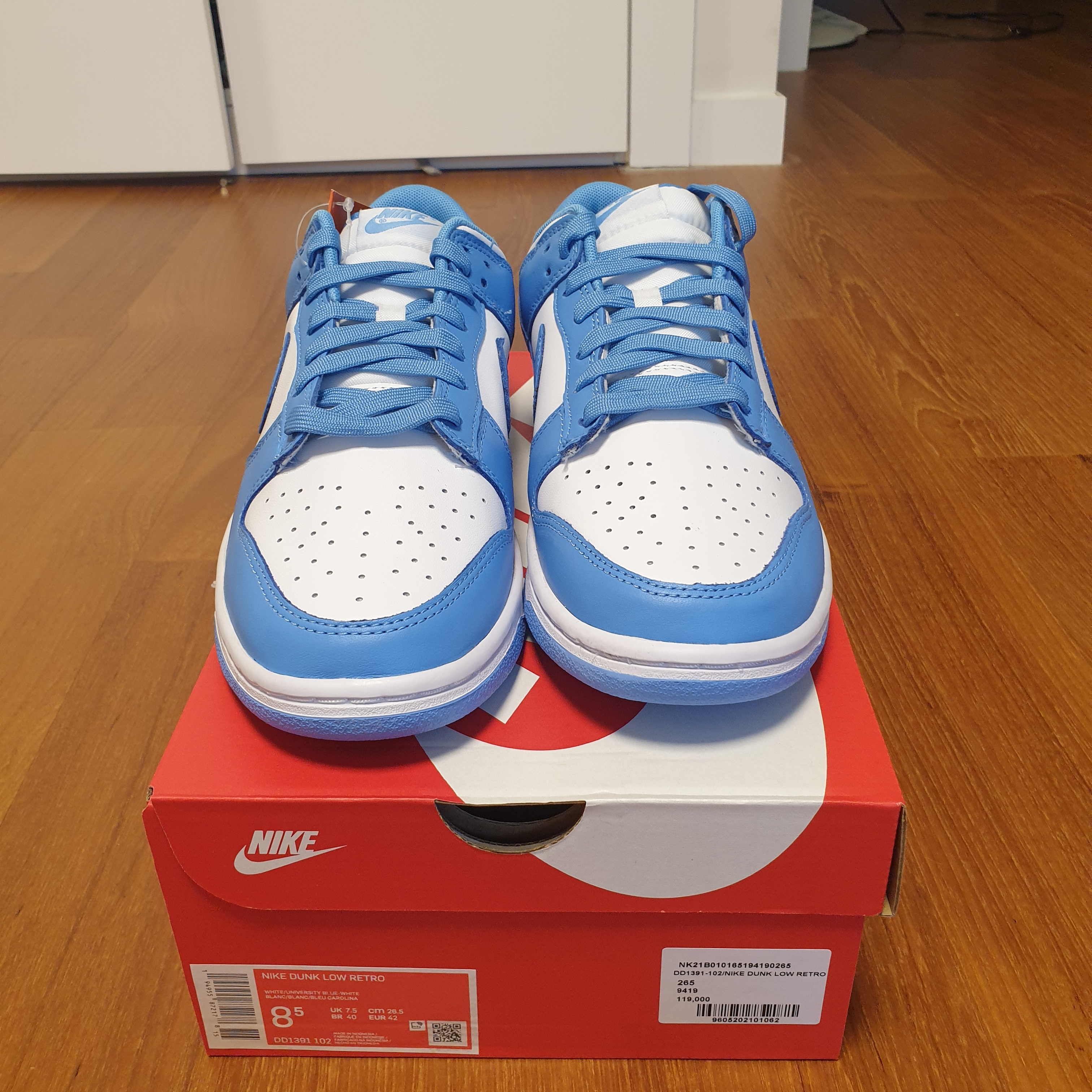 Nike Dunk Low Retro University Blue 착용 스타일 - 3