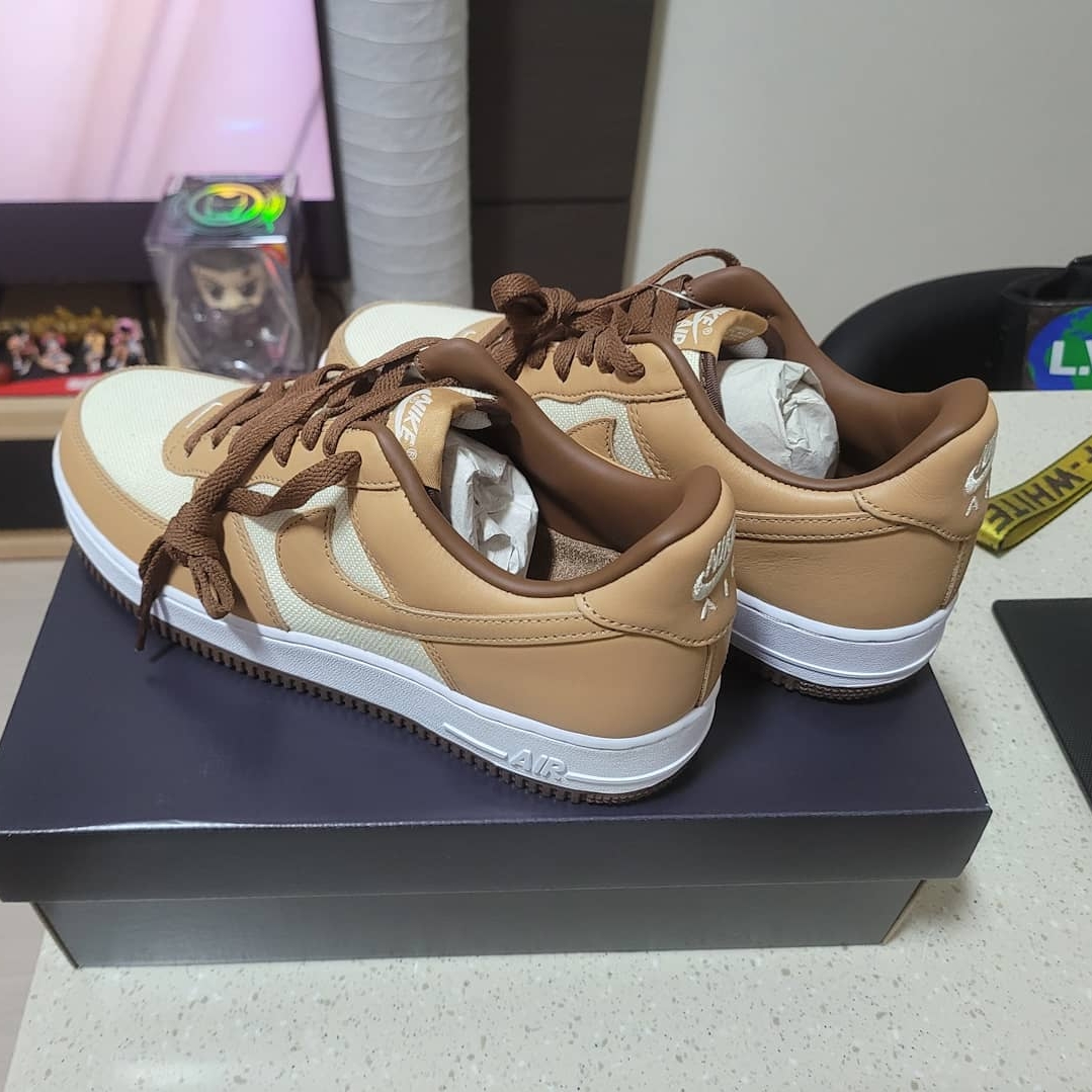 Nike Air Force 1 Low QS Acorn 2021 착용 스타일