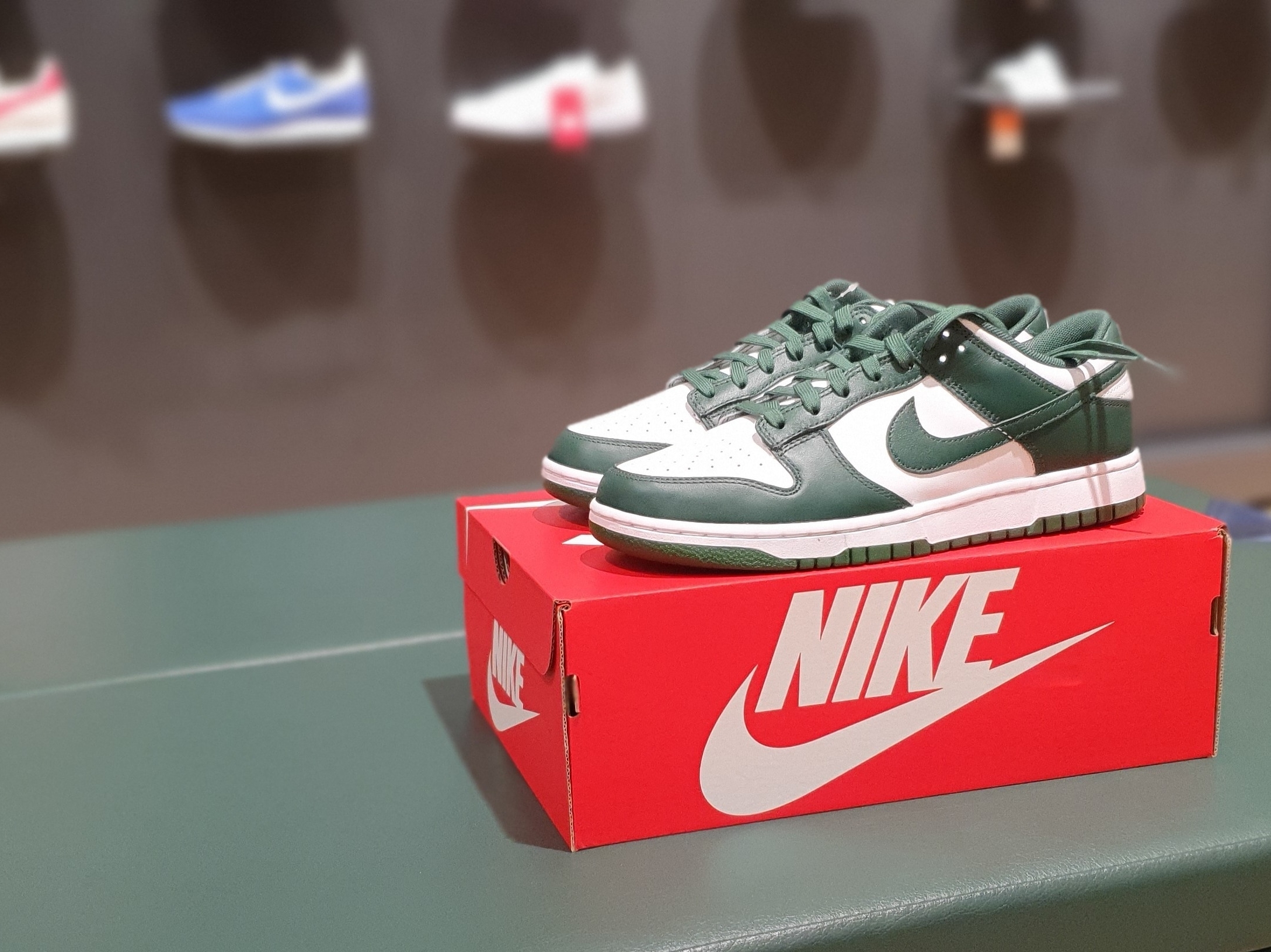 Nike Dunk Low Retro Black 착용 스타일