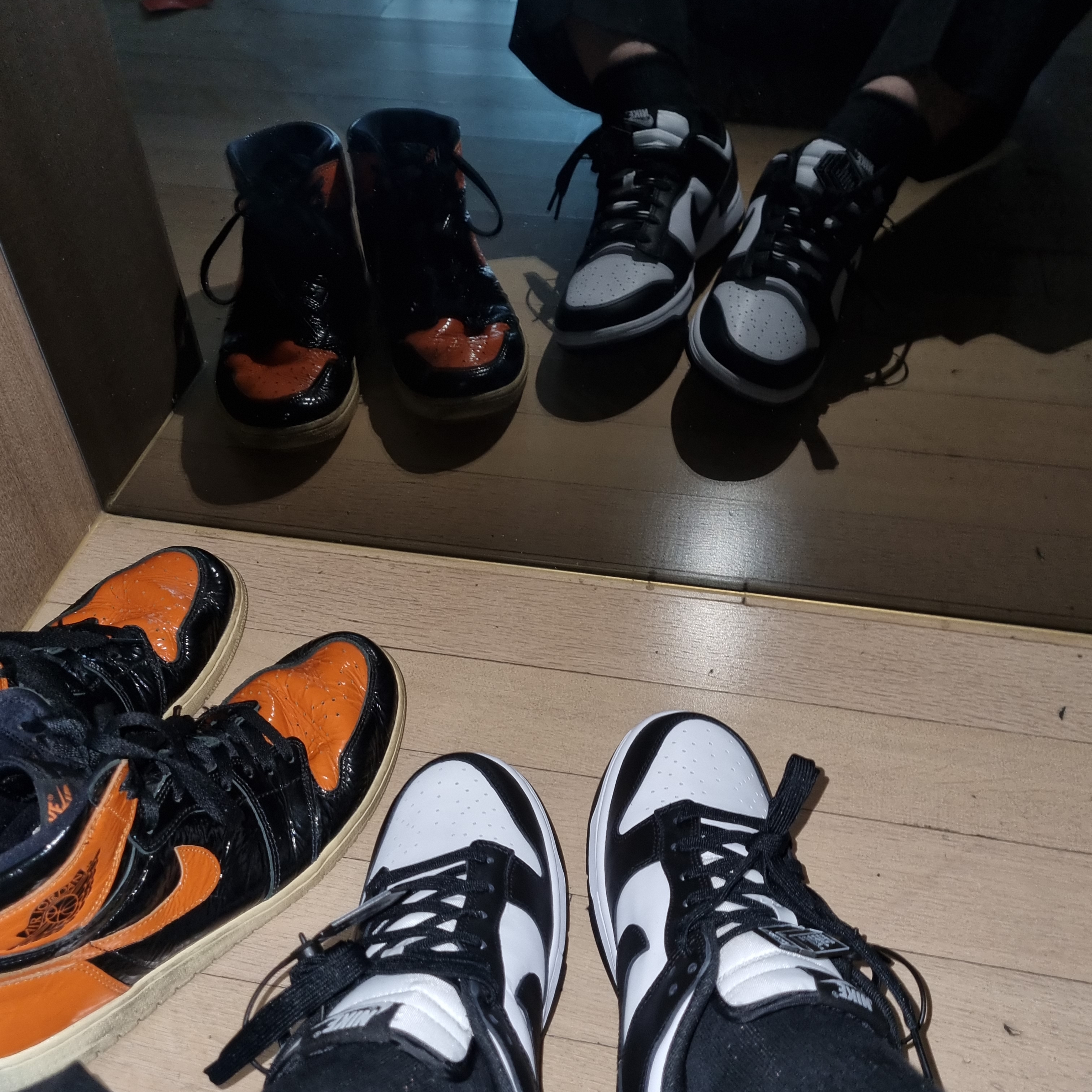 Jordan 1 Retro High Shattered Backboard 3.0, Nike Dunk Low Retro Black 착용 스타일