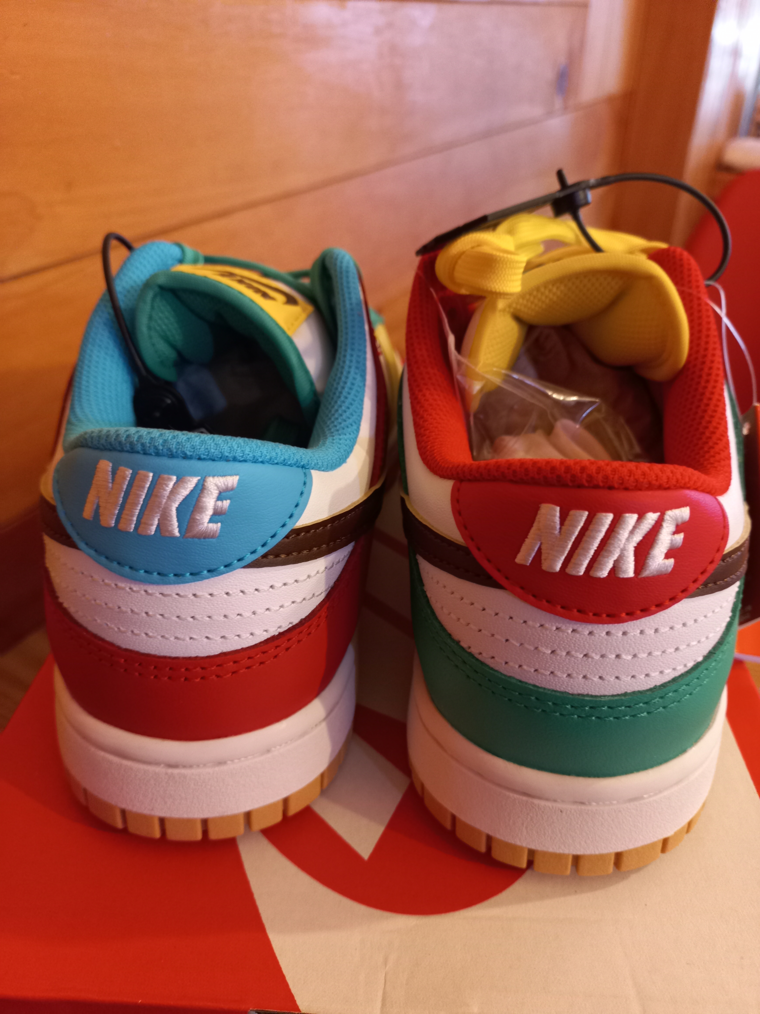 Nike Dunk Low SE Free.99 White 착용 스타일 - 1