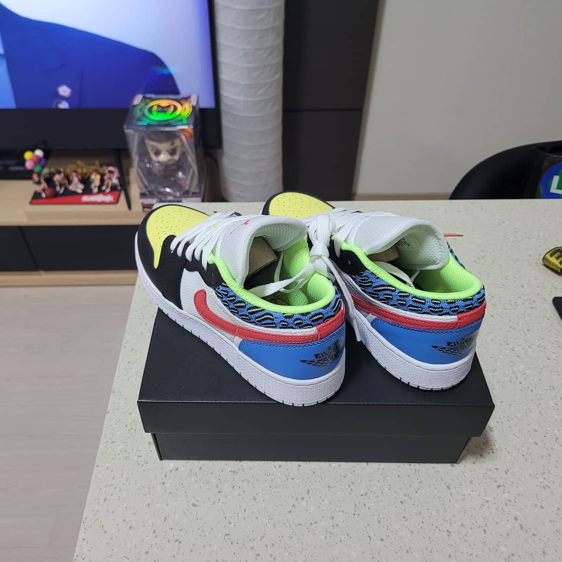 (GS) Jordan 1 Low Light Fusion Red 착용 스타일