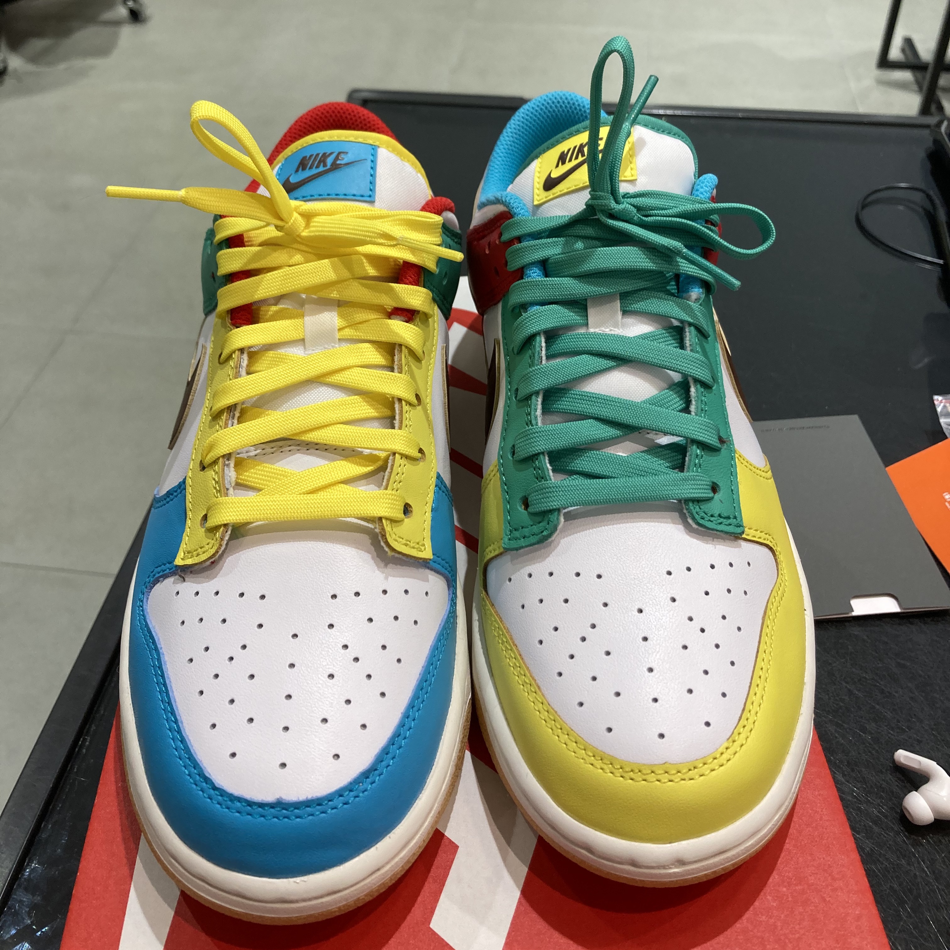 Nike Dunk Low SE Free.99 White 착용 스타일