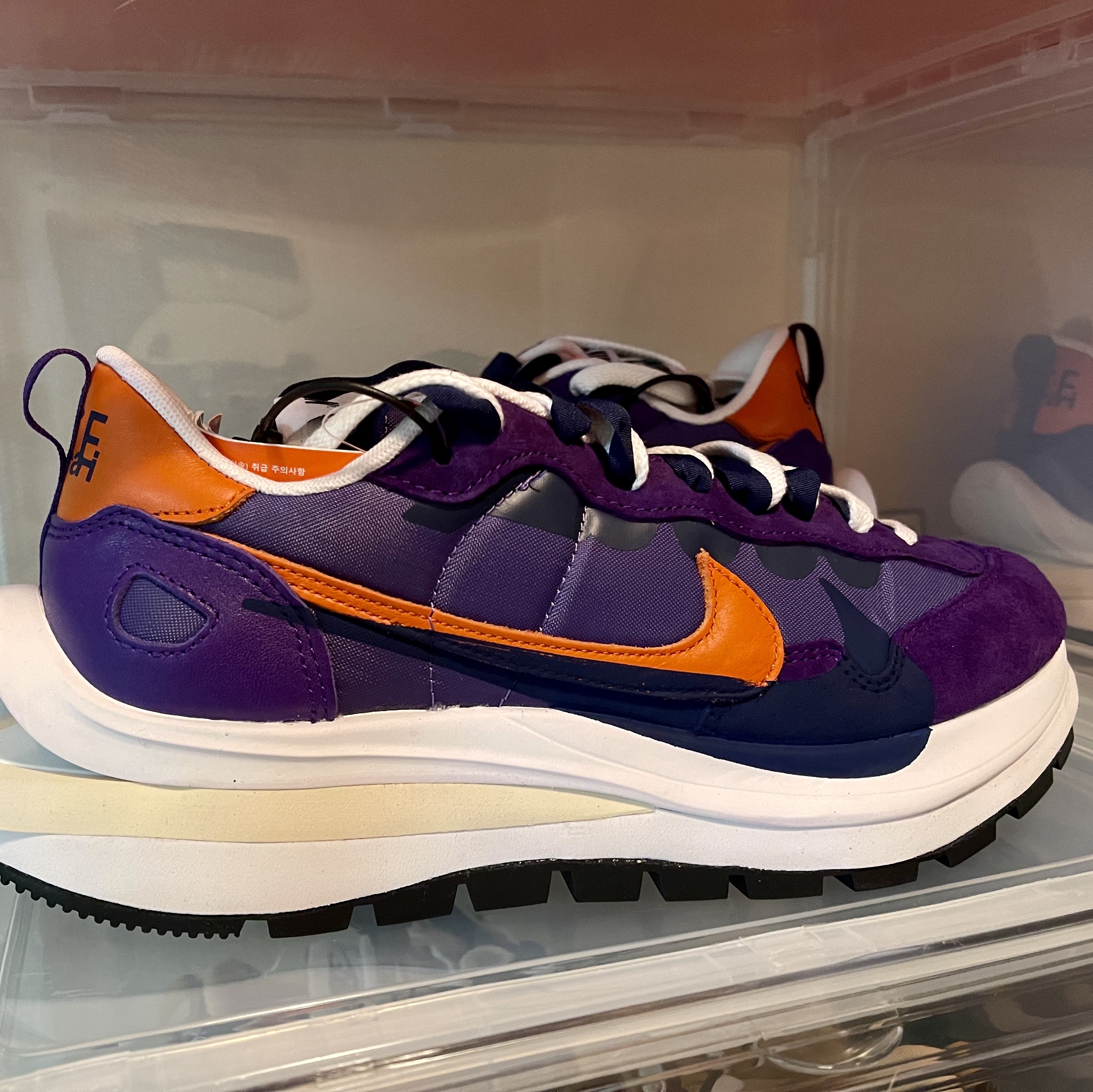 Nike x Sacai VaporWaffle Dark Iris, Nike x Sacai VaporWaffle Sesame and Blue Void 착용 스타일 - 2